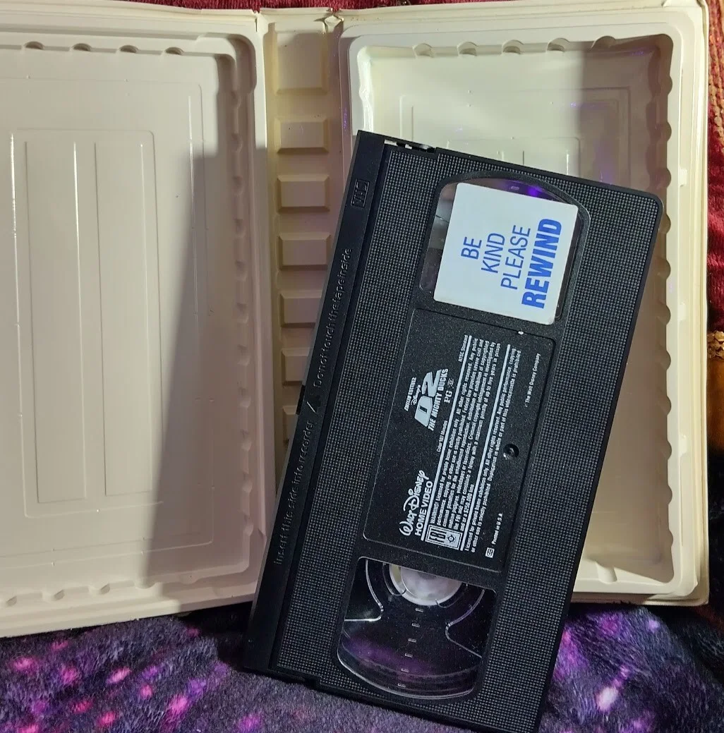 VHS TAPE THE MIGHTY DUCKS D2 VTG 1994 Emilio Estevez Disney MOVIE, изображение 3