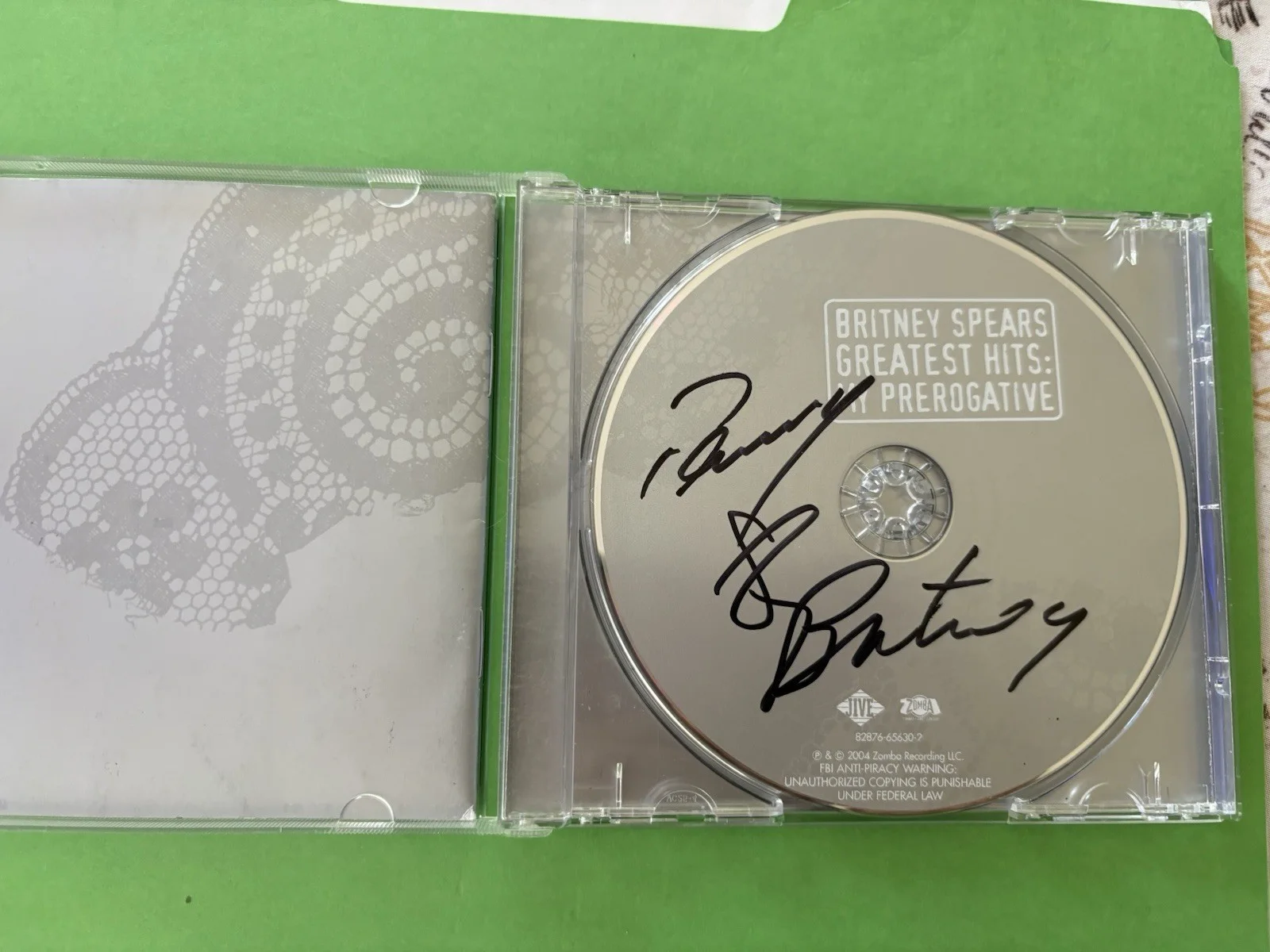 Britney Spears Greatest Hits My Prerogative Signed CD & Booklet Original, image 2