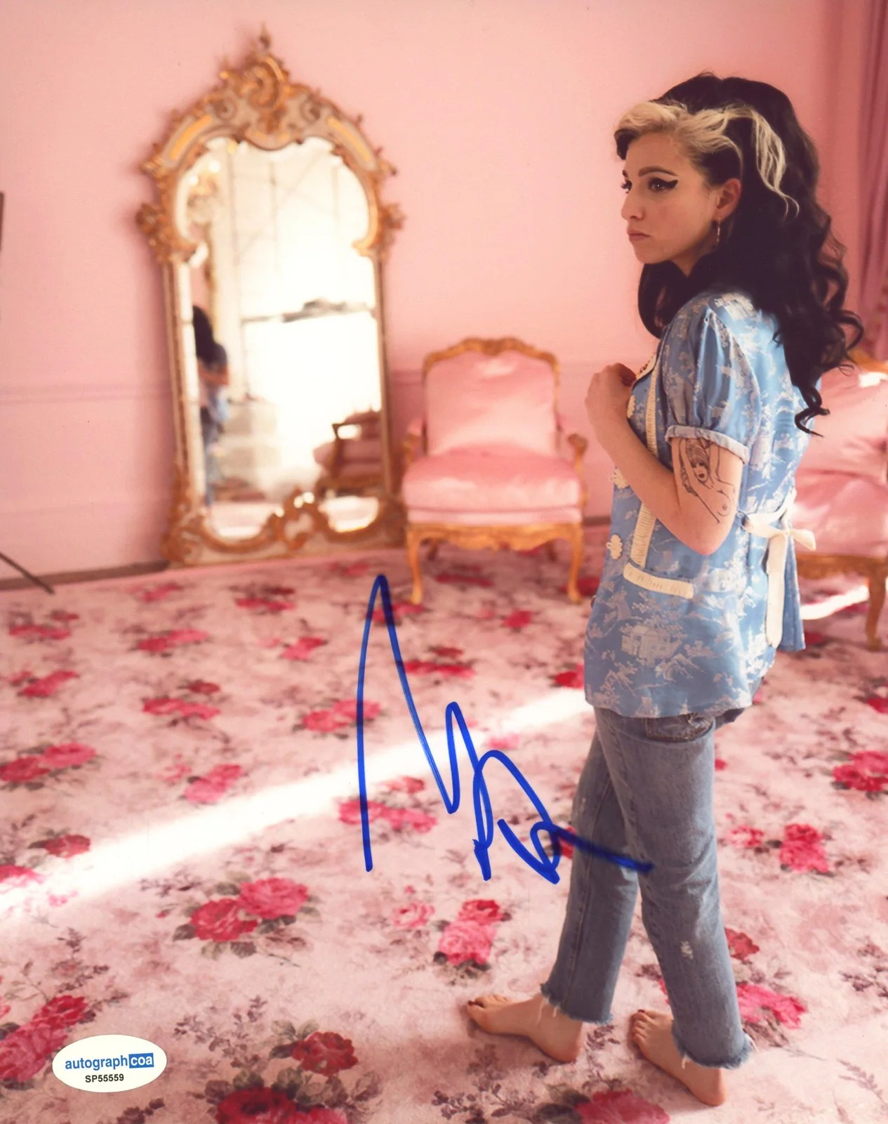 Marisa Abela — Marisa Abela "Back to Black" AUTOGRAPH Signed 'Amy' 8x10 Photo B ACOA, изображение 2
