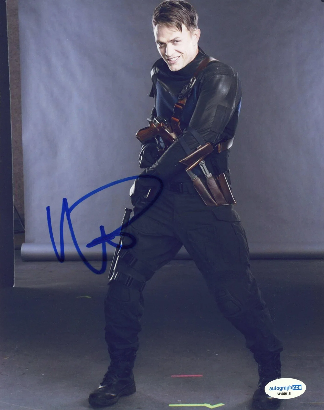 Wilson Bethel — Wilson Bethel "Daredevil" AUTOGRAPH Signed 'Bullseye' 8x10 Photo B ACOA, image 2