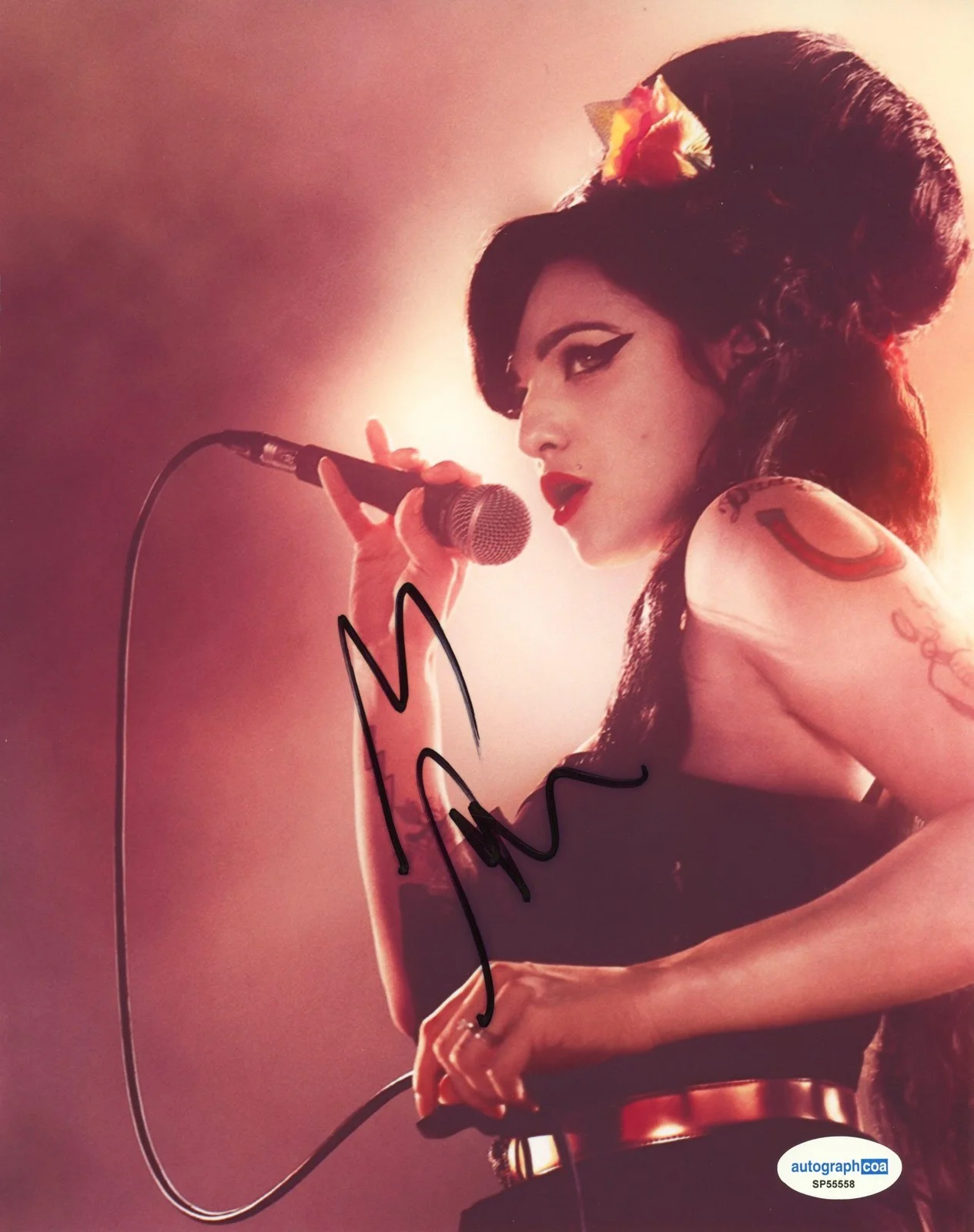 Marisa Abela — Marisa Abela "Back to Black" AUTOGRAPH Signed Autographed 'Amy' 8x10 Photo ACOA, изображение 2