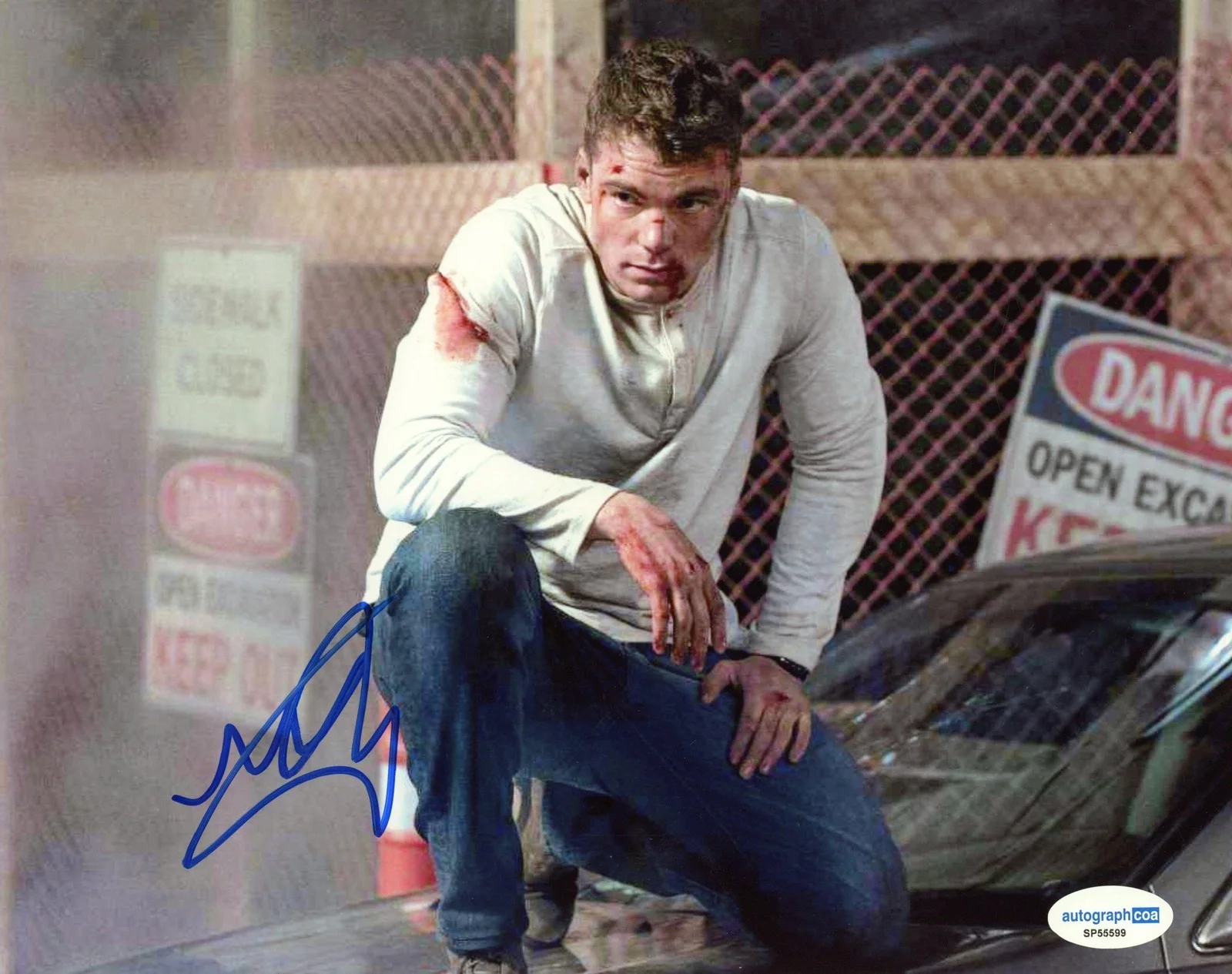 Gabriel Basso — Gabriel Basso "The Night Agent" AUTOGRAPH Signed 'Peter' 8x10 Photo G ACOA, изображение 2