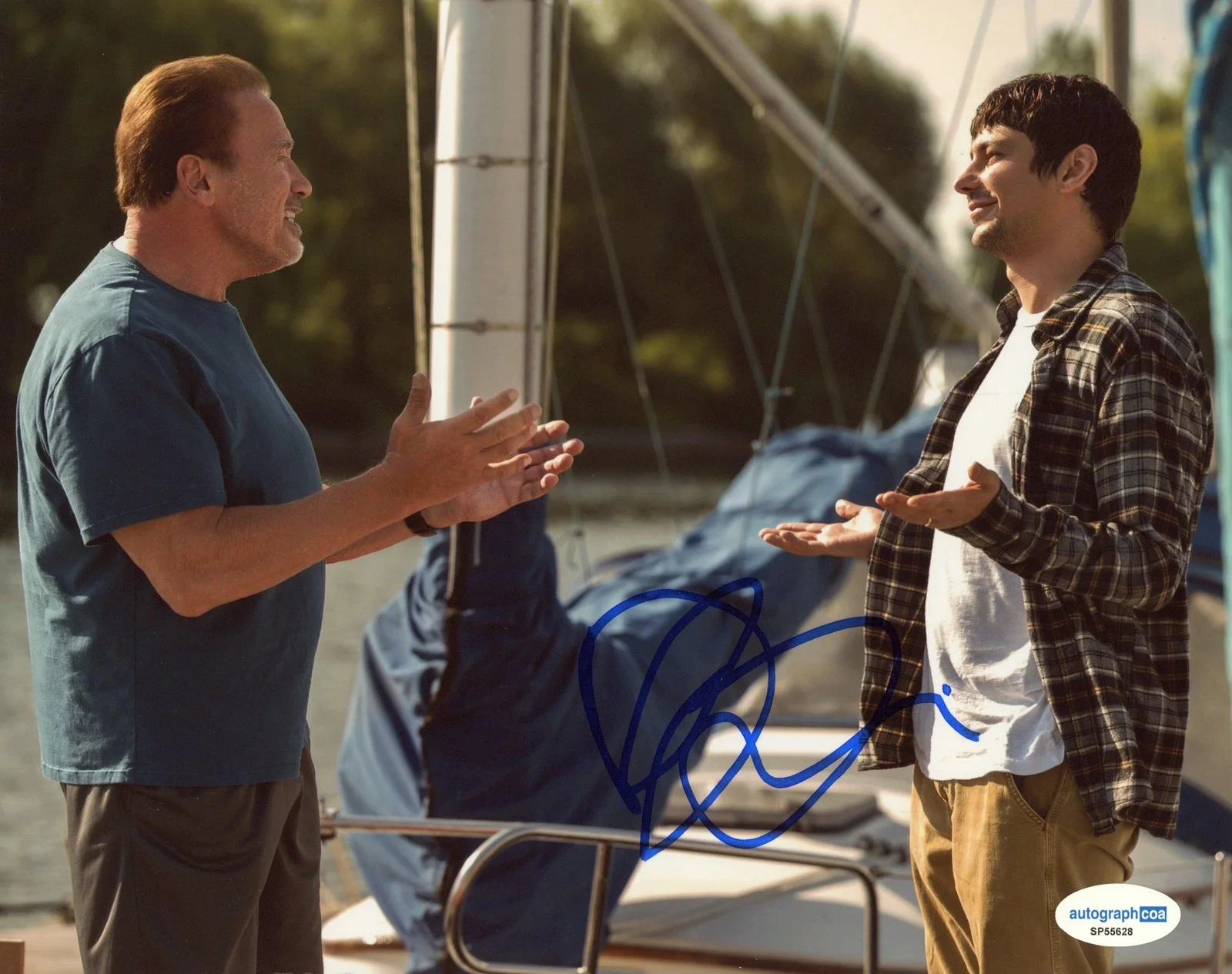 Devon Bostick — Devon Bostick "FUBAR" Autograph SIGNED 'Oscar Brunner' 8x10 Photo ACOA, image 2