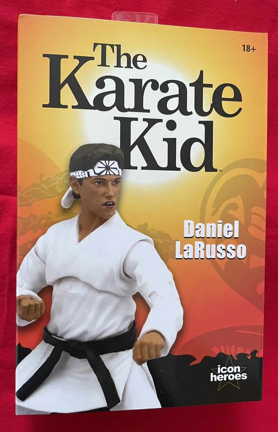 Daniel Larusso & Johnny Lawrence Icon Heroes The Karate Kid Figure Toy Cobra Kai, изображение 2