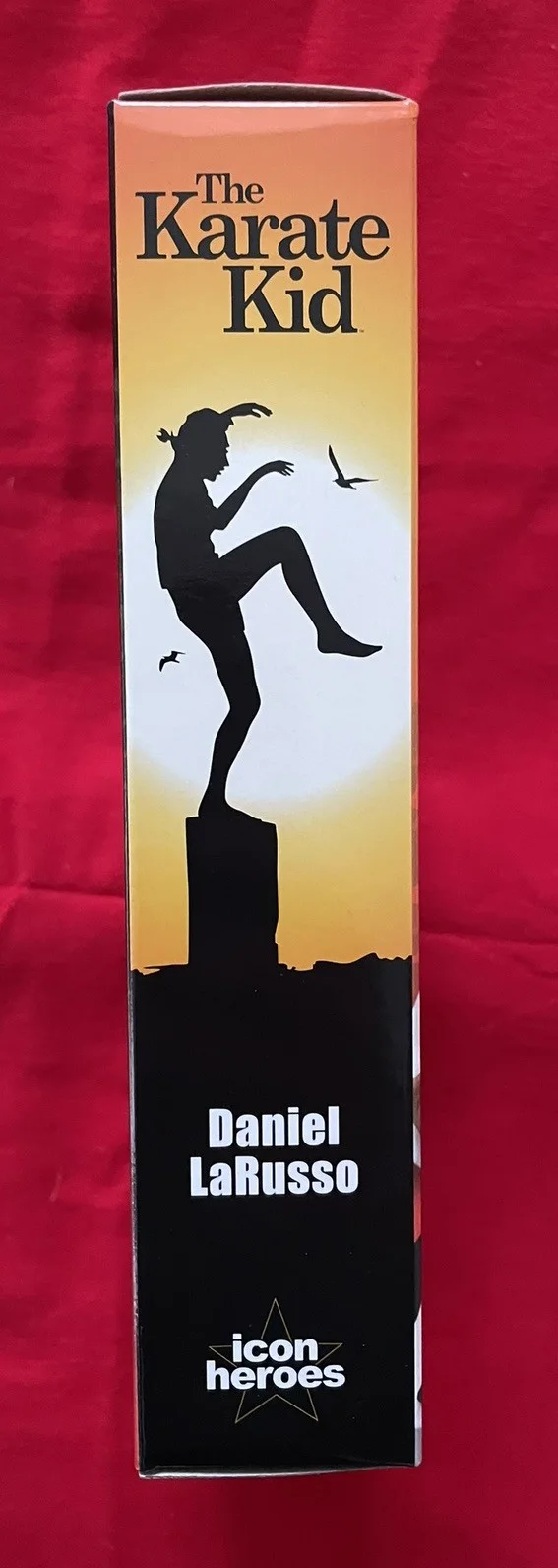 Daniel Larusso & Johnny Lawrence Icon Heroes The Karate Kid Figure Toy Cobra Kai, изображение 4