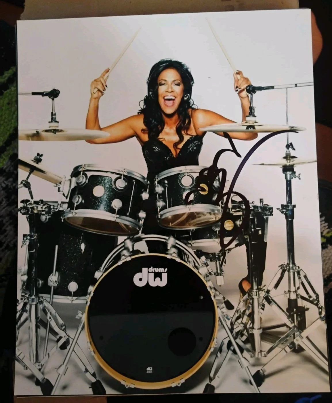 SHEILA E — SHEILA E DRUMMER PERCUSSION STAR GLAMOROUS LIFE SINGER SIGNED 8X10 PHOTO PROOF