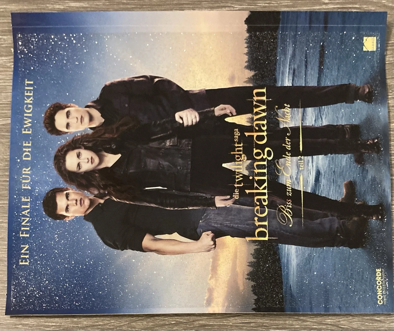The Twilight Saga - Breaking Dawn Part 2 - Exclusive German Glitter Sticker, изображение 3