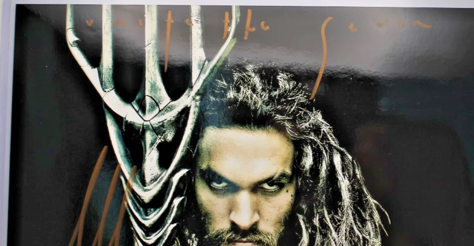 Jason Momoa — Jason Momoa Signed 12x18 Photo Unite The Seven Aquaman Justice League PSA/DNA, изображение 3
