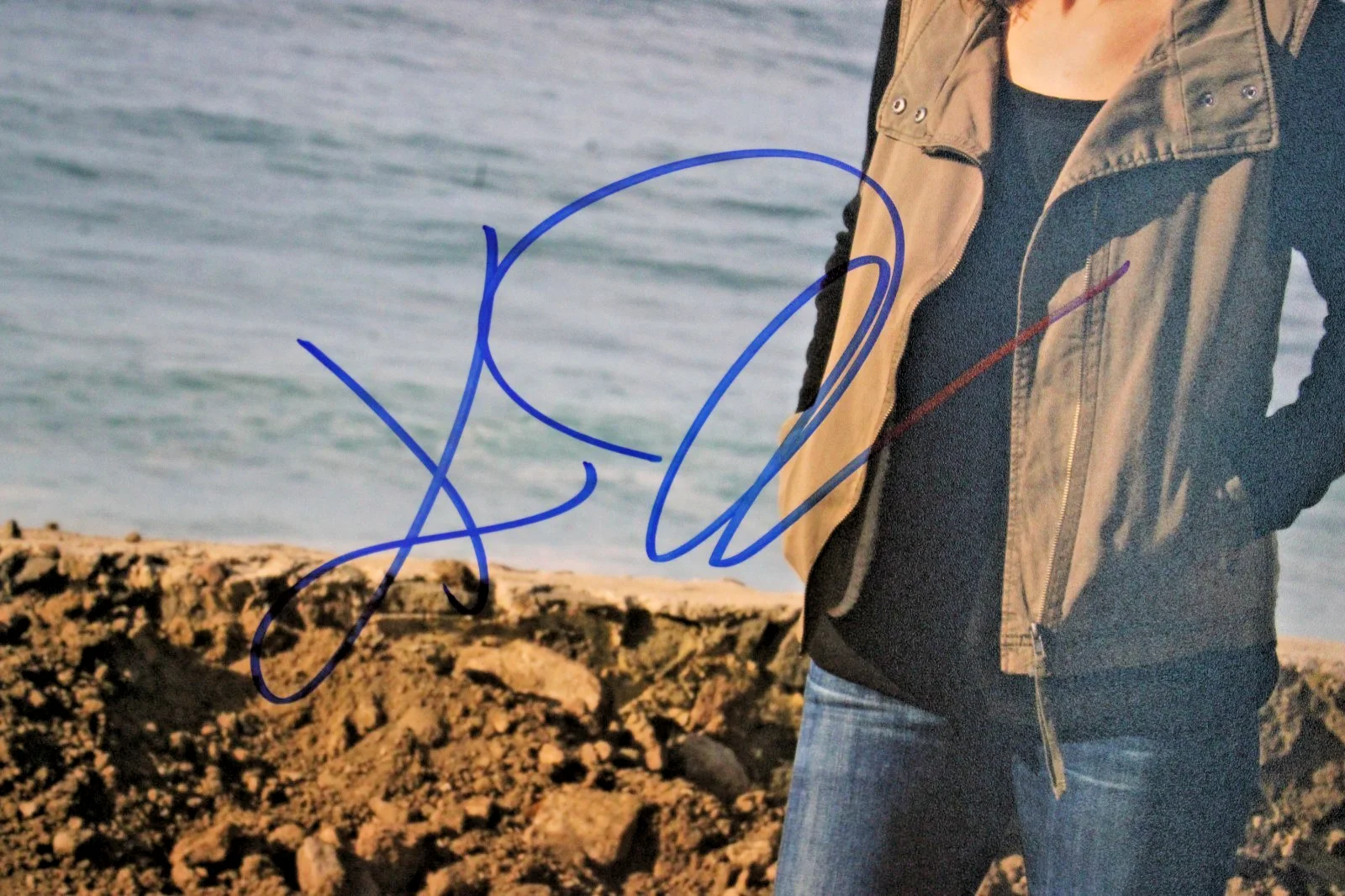 Kim Dickens — Kim Dickens Signed 11x14 Photo Madison Clark Fear The Walking Dead PSA/DNA COA, изображение 2