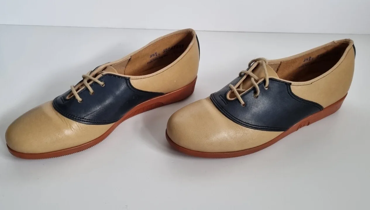 Vintage E.T. Movie Shoes from Buster Brown Children's | US 2.5 C UK 1.5, изображение 2