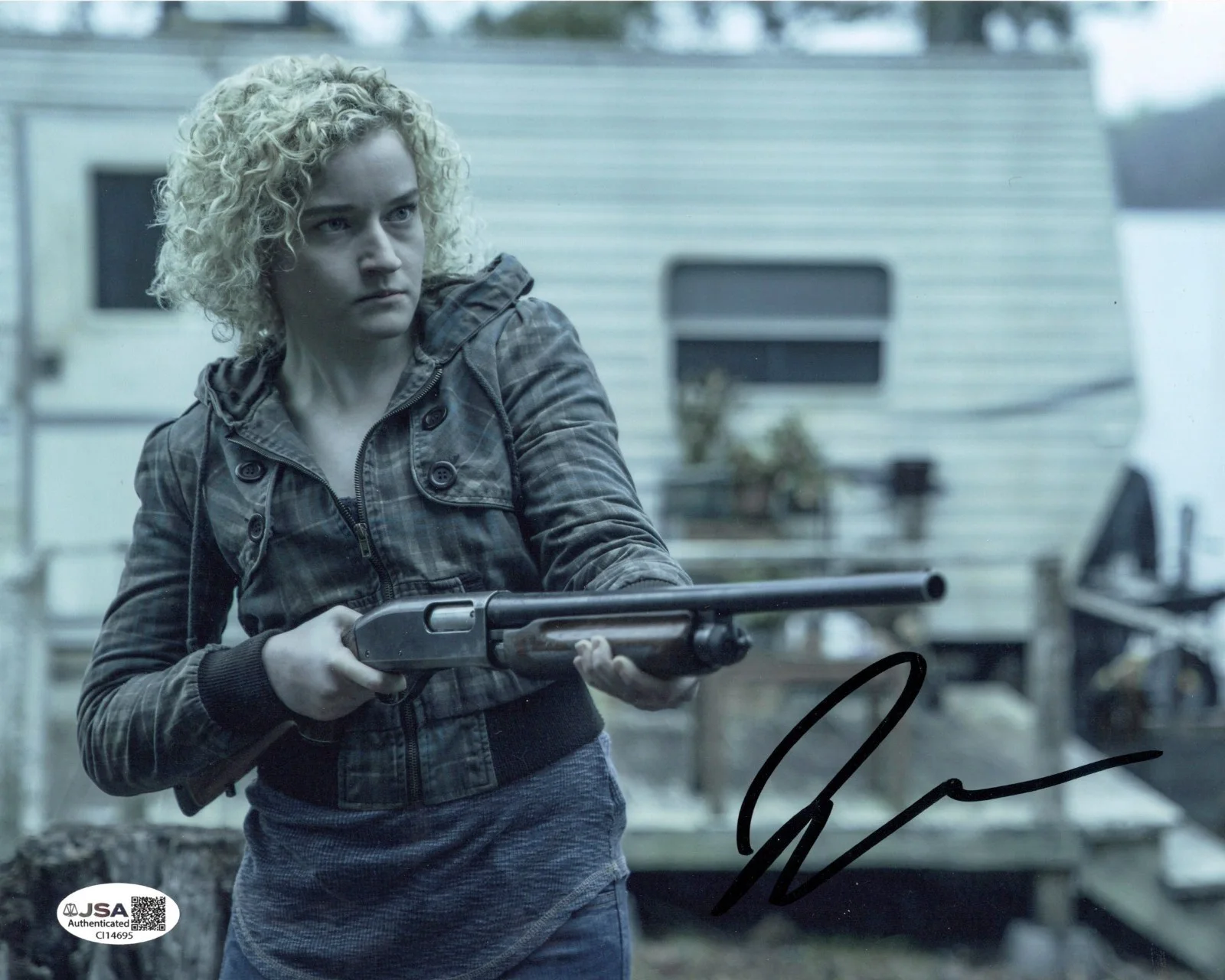 Julia Garner — Julia Garner Signed Autographed OZARK 8x10 Photo EXACT Proof JSA E Weapons, image 2
