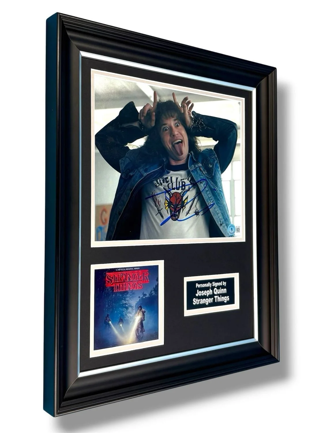 Joseph Quinn Signed Photo Framed & Beckett COA Stranger Things Poster Auto, image 2