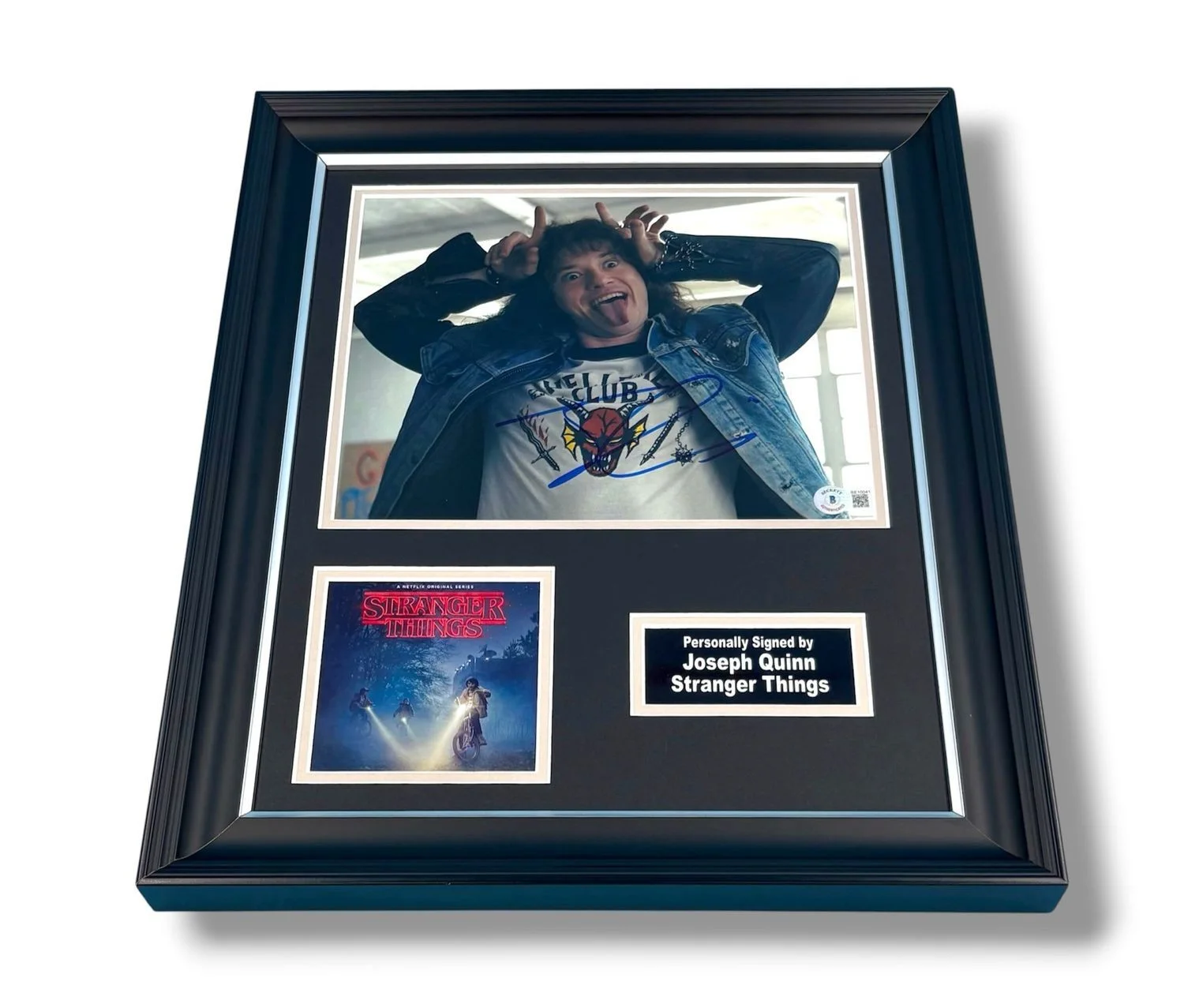 Joseph Quinn Signed Photo Framed & Beckett COA Stranger Things Poster Auto, image 4