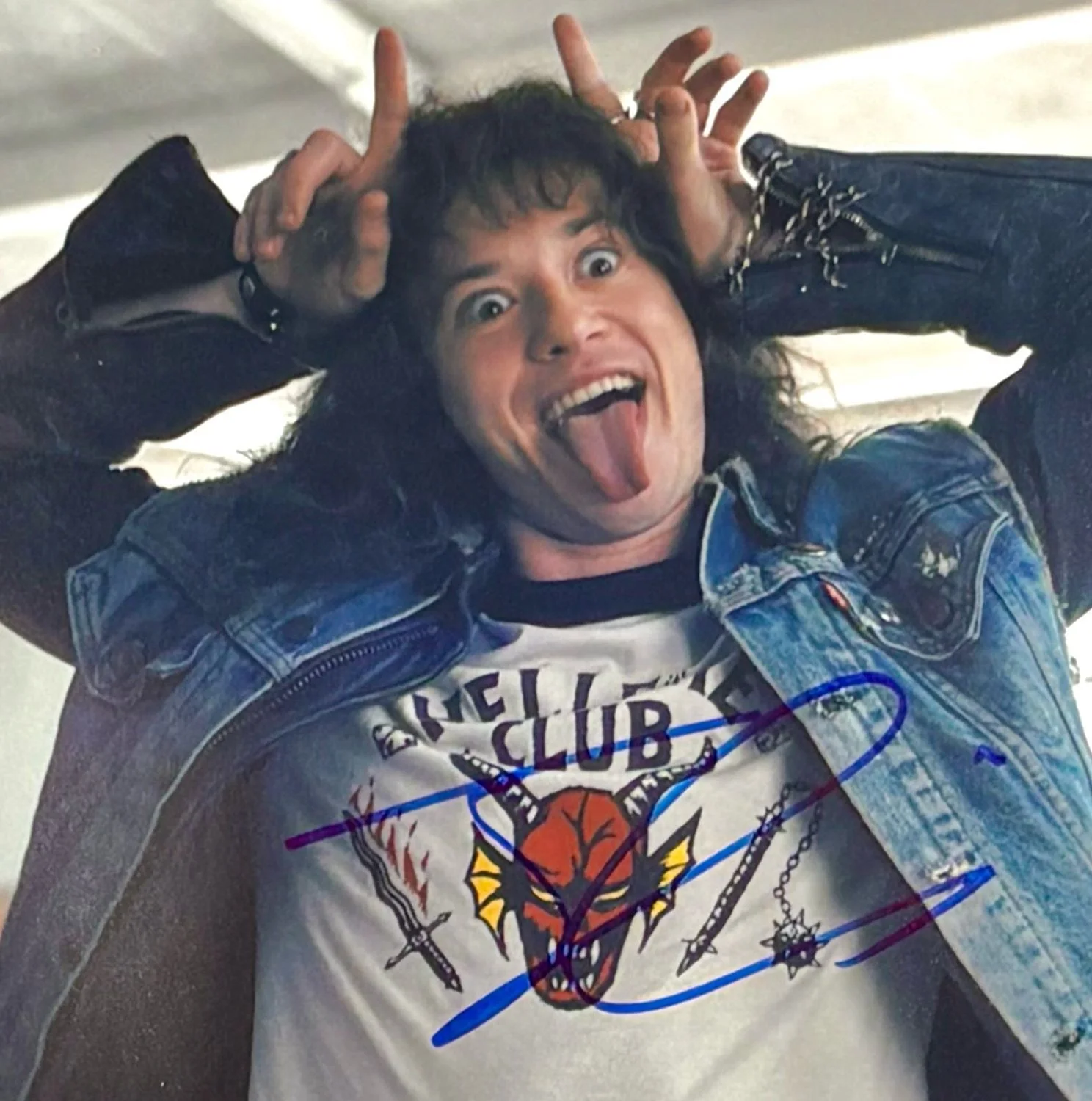 Joseph Quinn Signed Photo Framed & Beckett COA Stranger Things Poster Auto, image 5