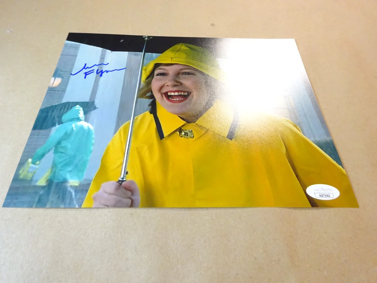 Miriam Flynn — Autographed Miriam Flynn Signed 8"x10" Photo Mr. Mom JSA COA, image 2