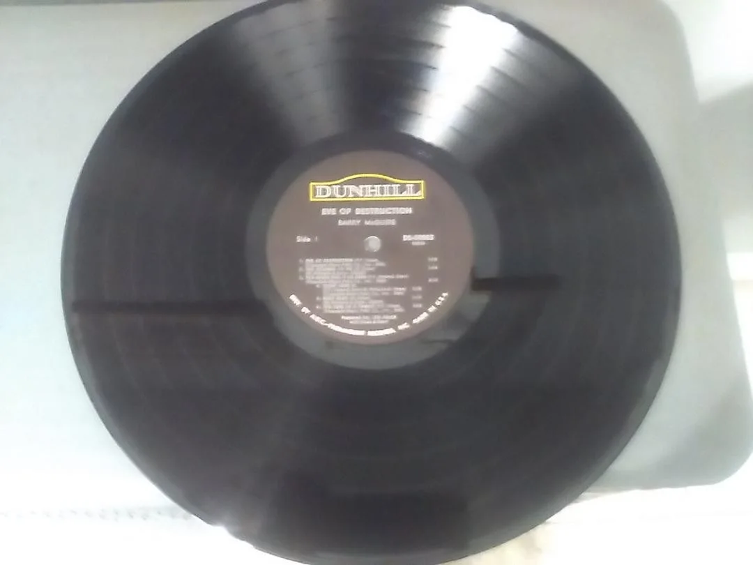 rare Barry McGuire Eve of Destruction Vinyl LP Dunhill AUTOGRAPHED +promo photo, изображение 4