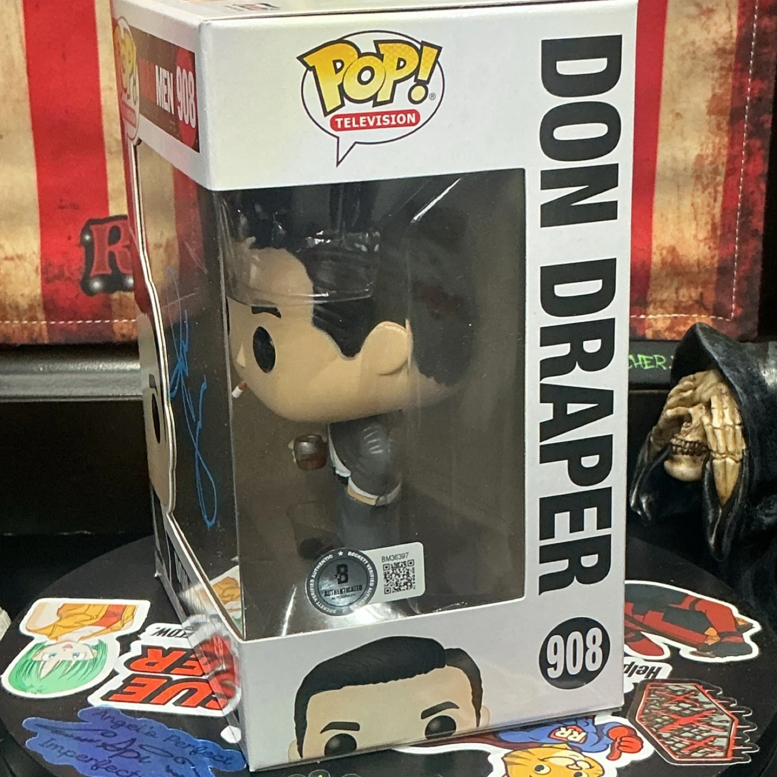 Funko Pop Mad Men Don Draper #908 Jon Hamm Autographed Beckett certified, image 3