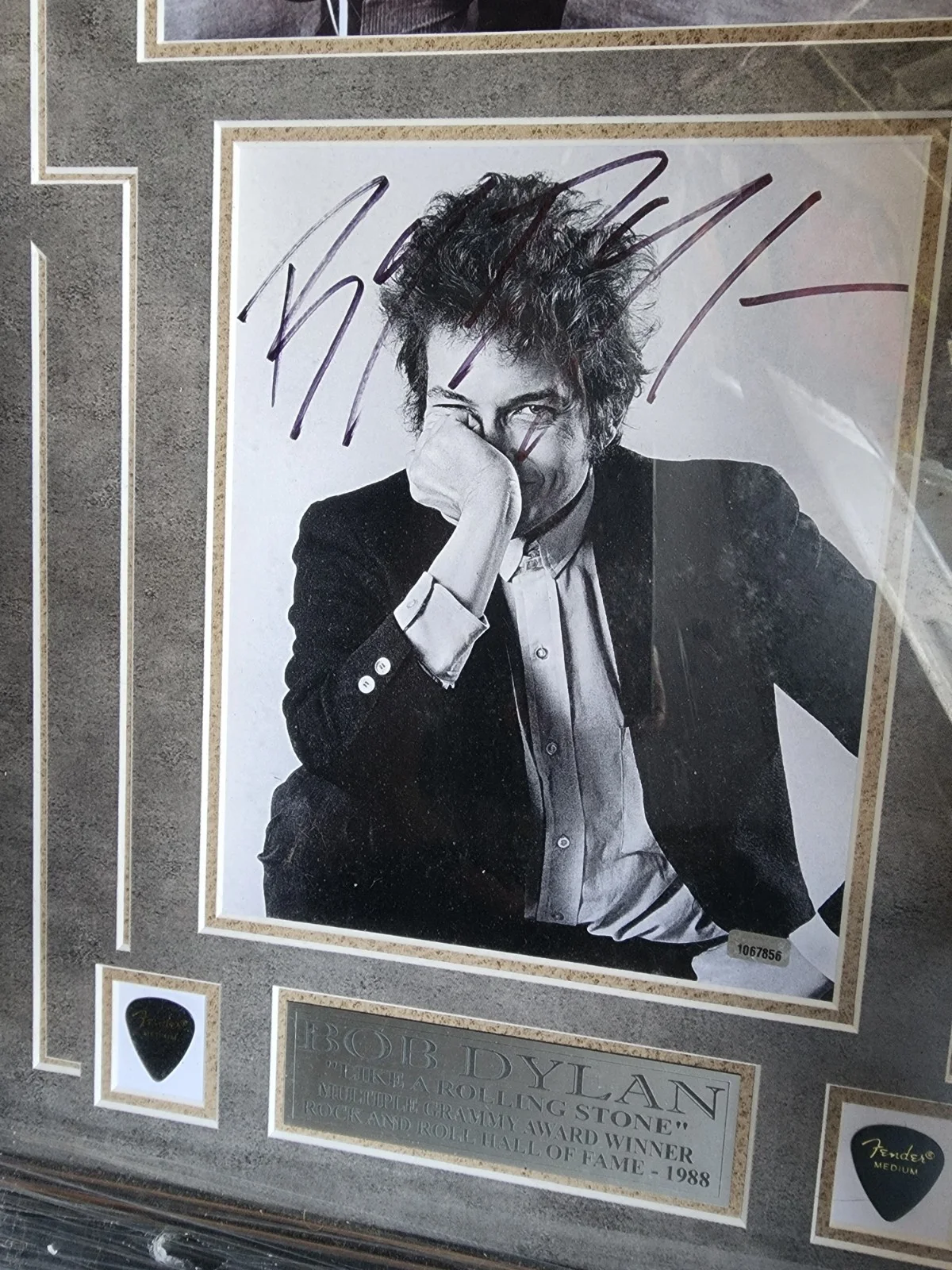 Bob Dylan Signed 8 X 10 Blk And White Photo In Deluxe Frame, image 4