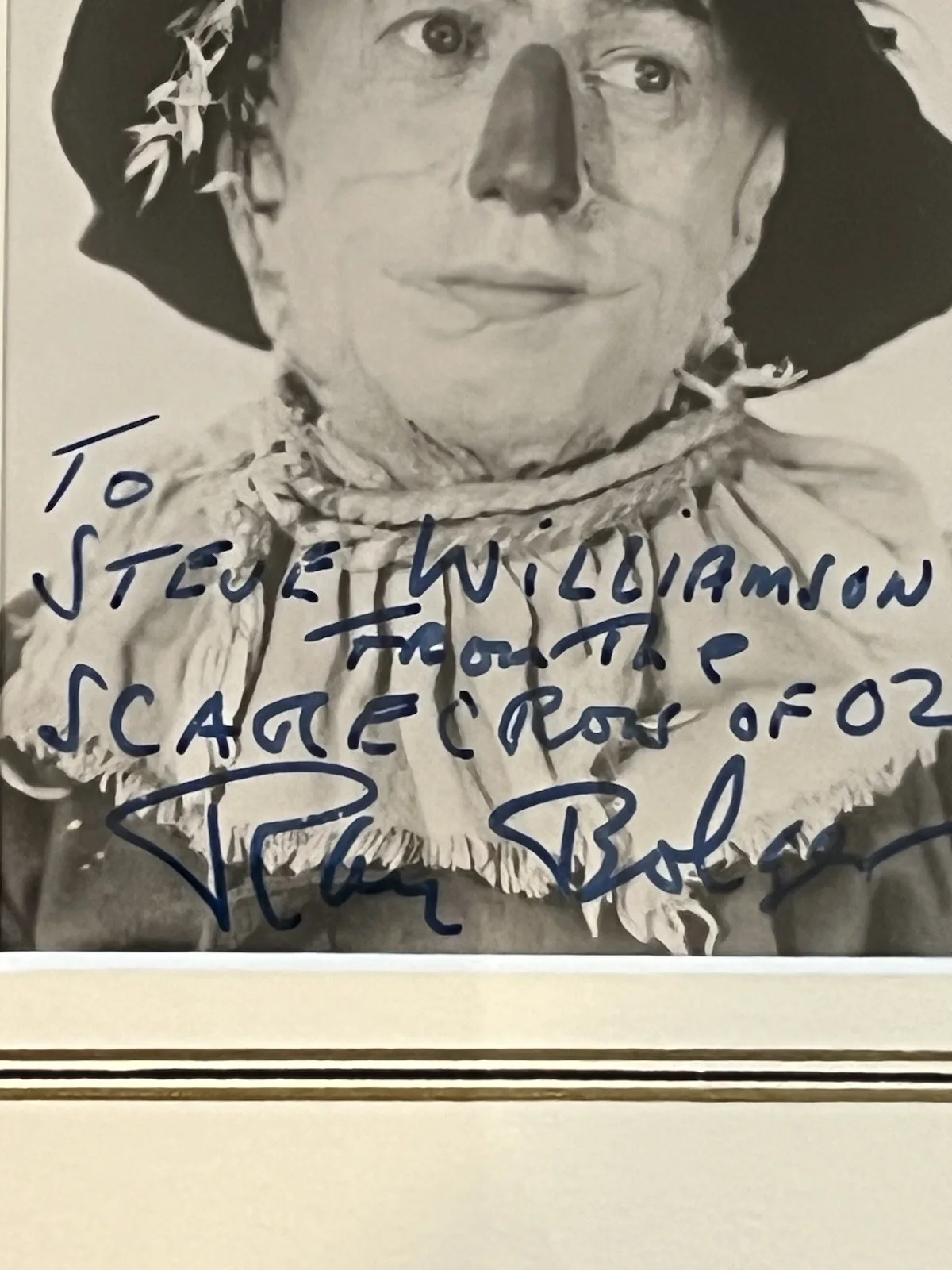 RAY BOLGER — Framed Signed Publicity Photograph of Ray Bolger - Wizard of Oz Scarecrow, изображение 4
