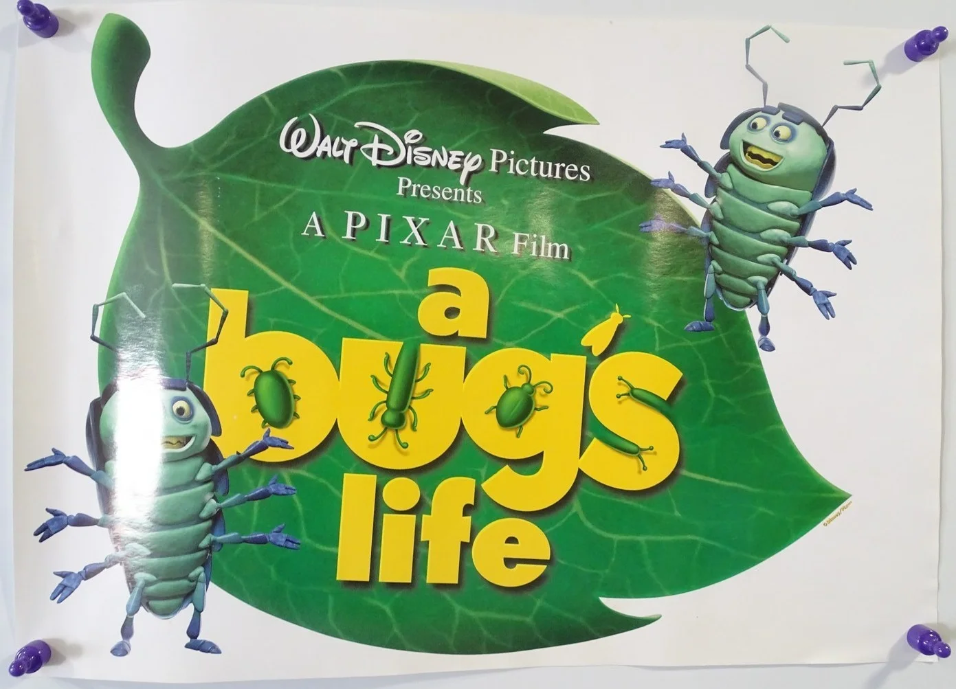 Disney Pixar A Bugs Life Cinema Promotional Items and Book Bundle 1998 Film, изображение 5