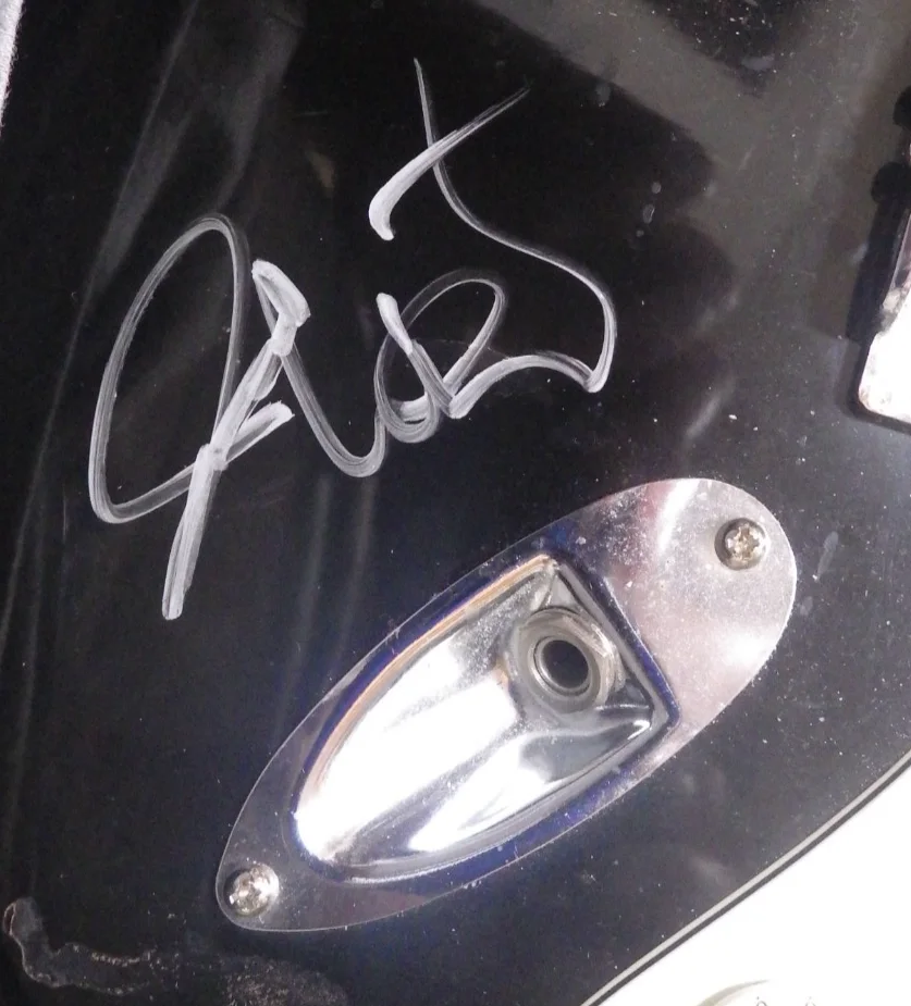 BLACK SABBATH - AUTOGRAPHED CRATE ELECKTRA Strat style guitar- ALL FOUR --COA, изображение 5