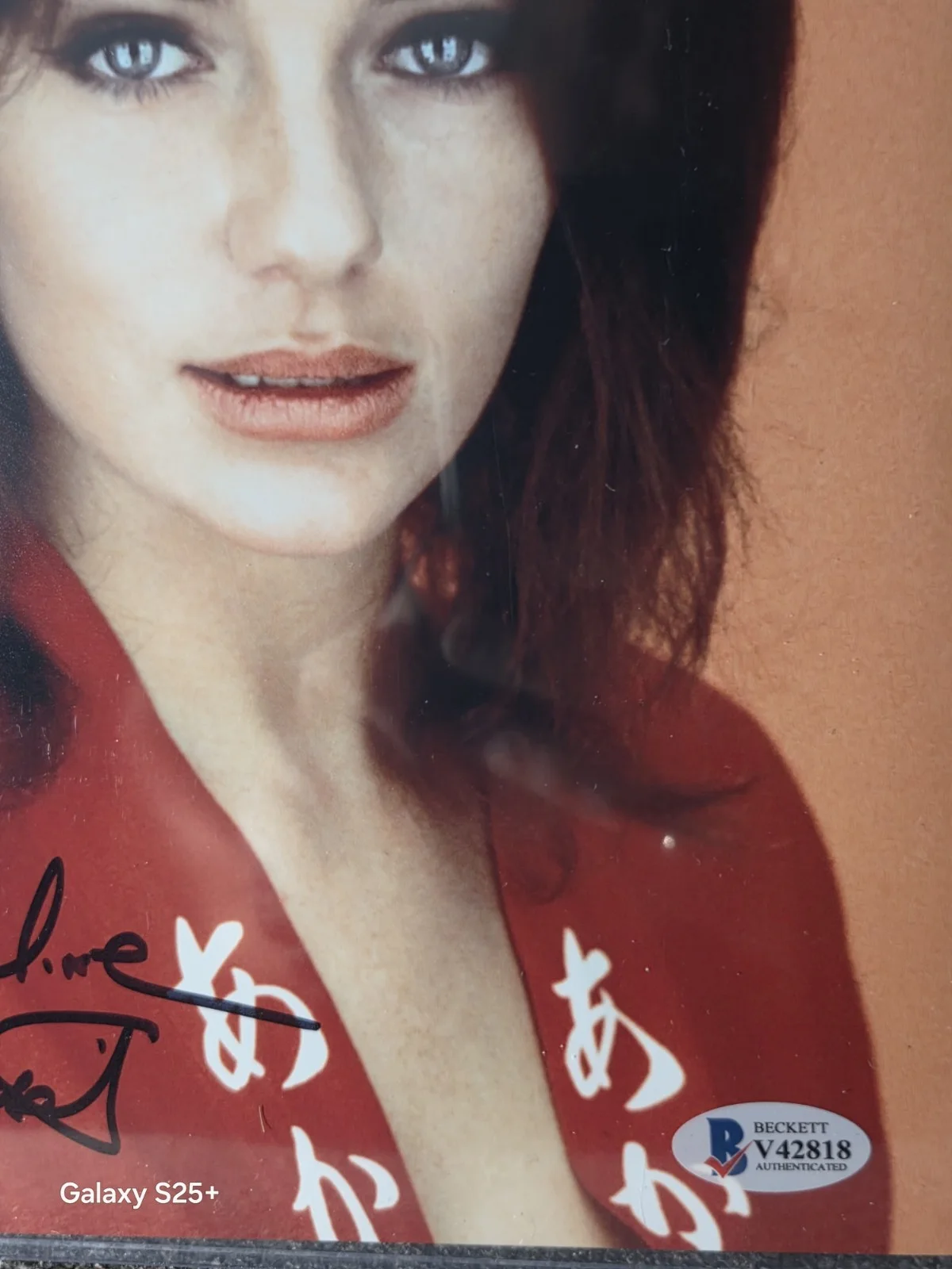 jacqueline bisset — jacqueline bisset photo signed 8x10 Beckett Bas Toploader James Bond Girl, image 4
