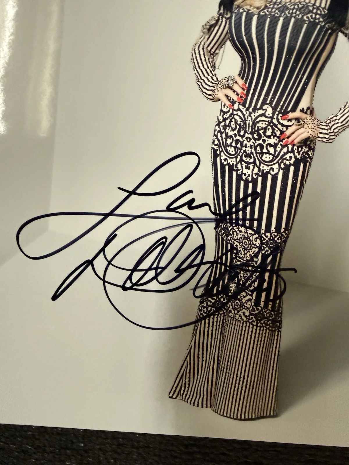 Stunning 8x10 Dolly Parton Signed Autographed Photo with COA, изображение 3