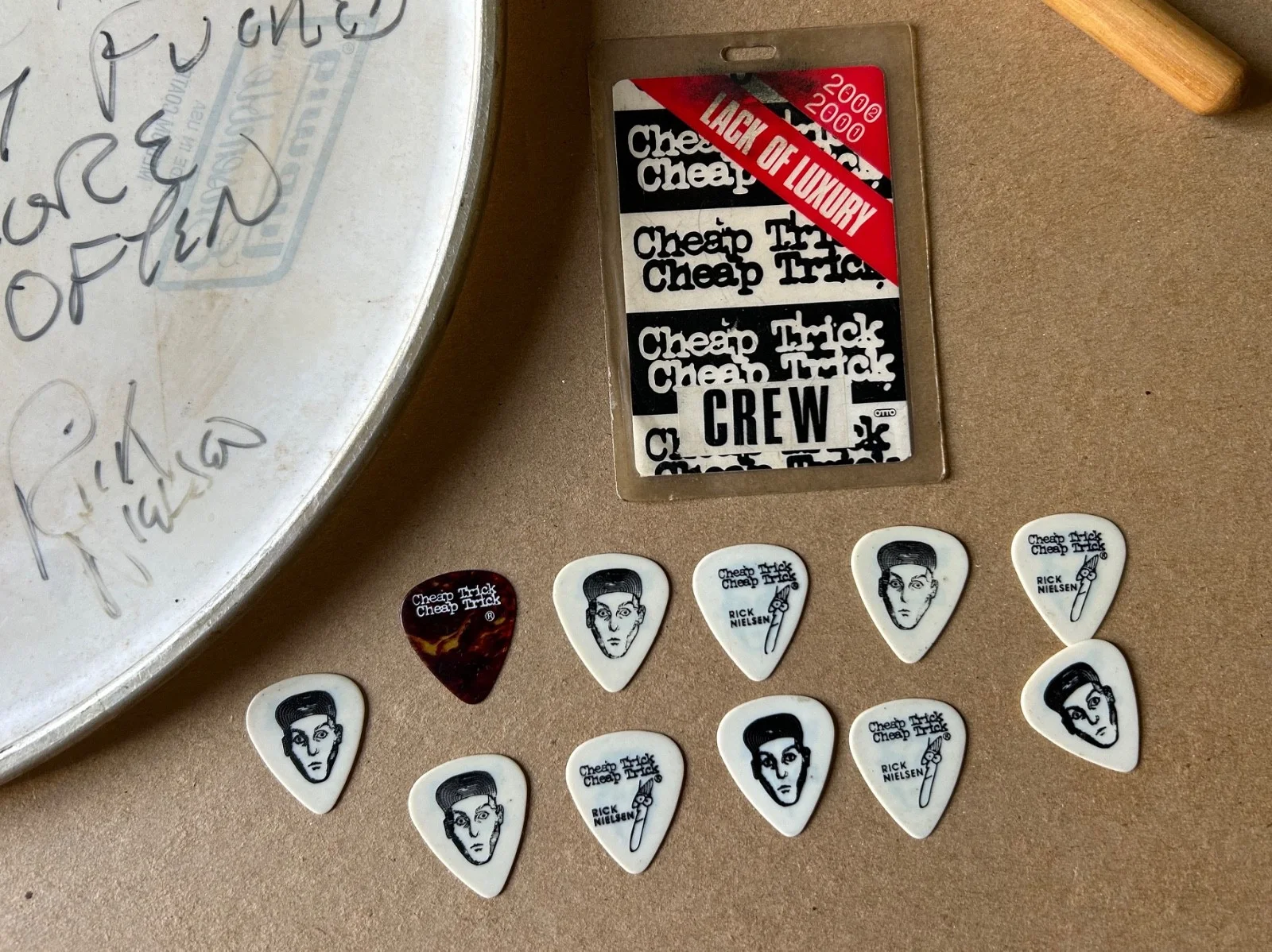 CHEAP TRICK: 2000 Tour Signed Drumhead, Drumstick, Guitar Picks & Crew Laminate, image 4