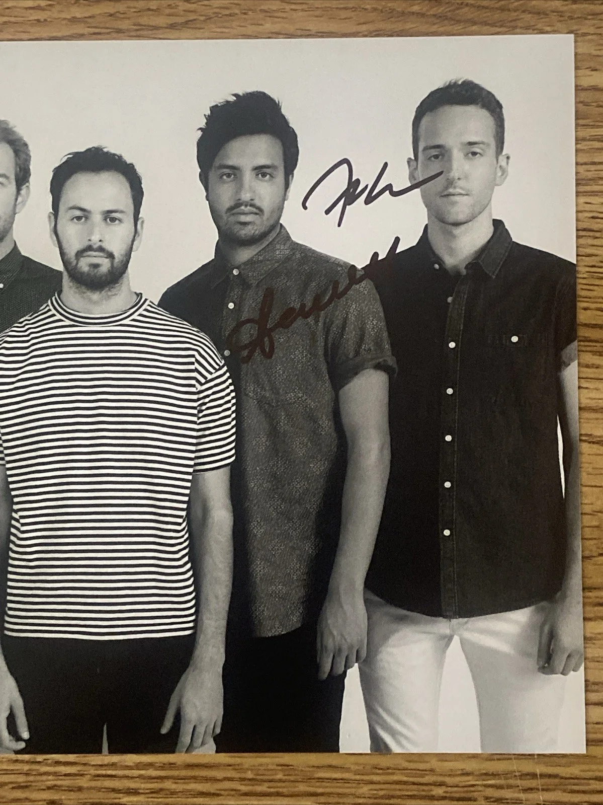 Young The Giant Band Autographed 8x10 Photo Sameer Gadhia +3, изображение 3