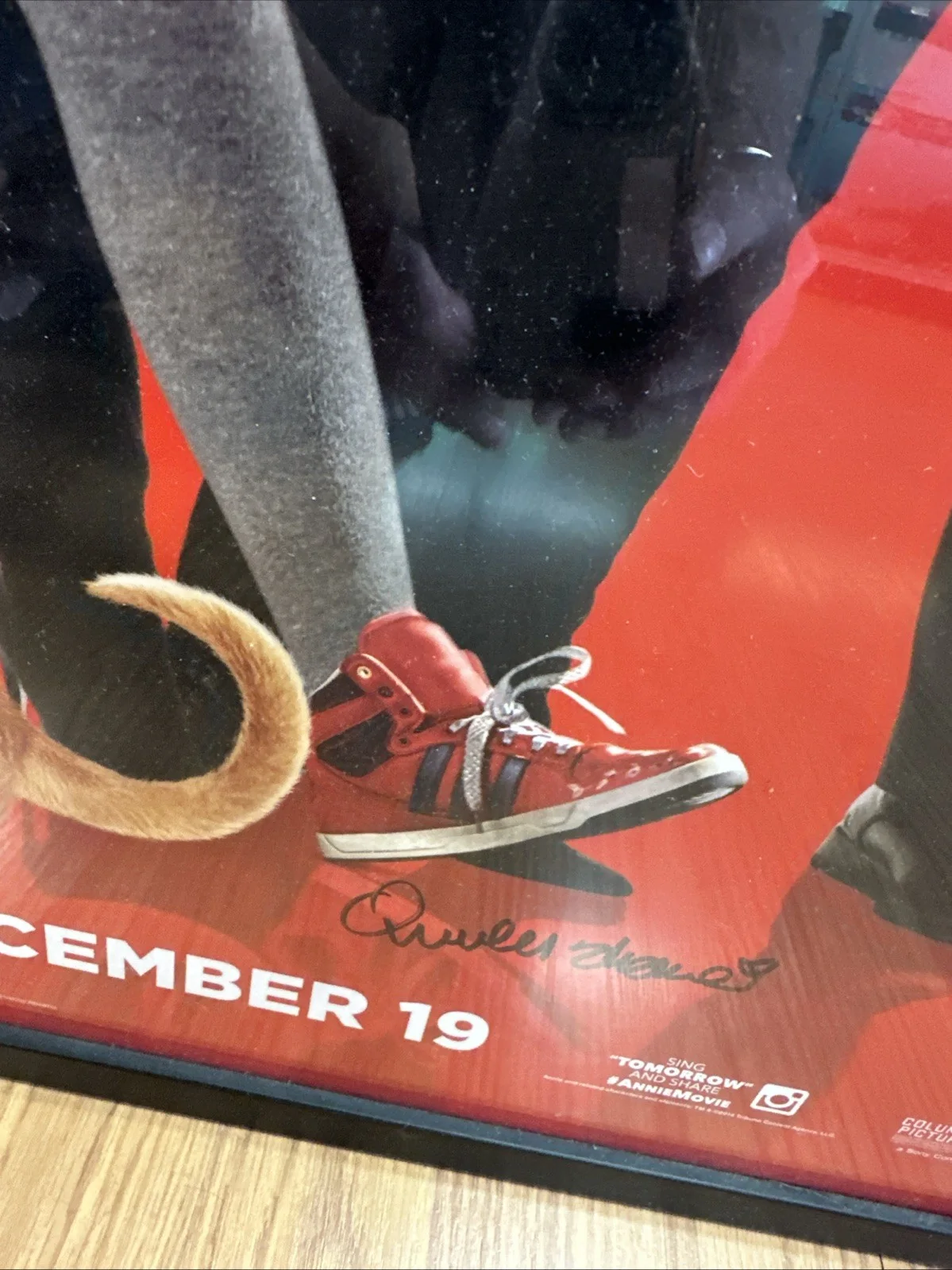 Jamie Fox Cameron Diaz, More — Annie 2014 Movie Poster 24"x36" Glossy Framed And Signed By Cast 5 Signatures, изображение 5