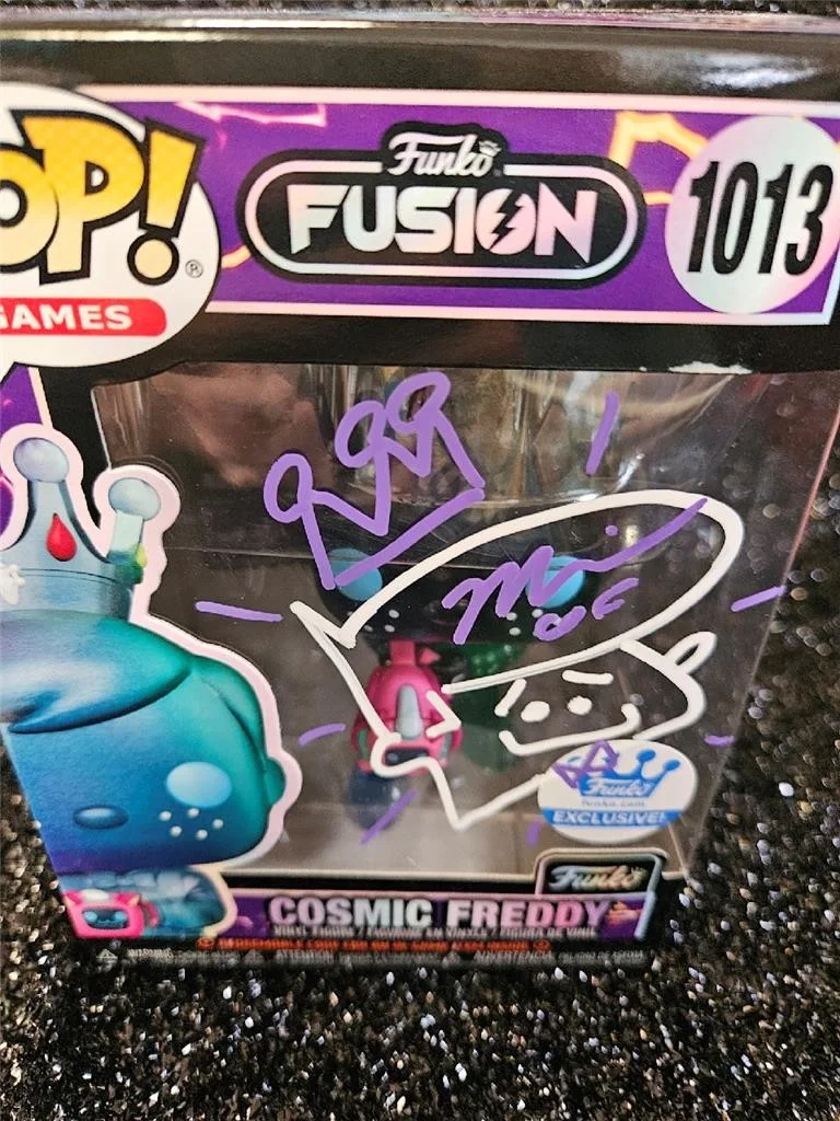 MIKE BECKER — MIKE BECKER HAND SIGNED AUTOGRAPHED FUNKO POP! 1013 COSMIC FREDDY SKETCH W/ COA, изображение 2