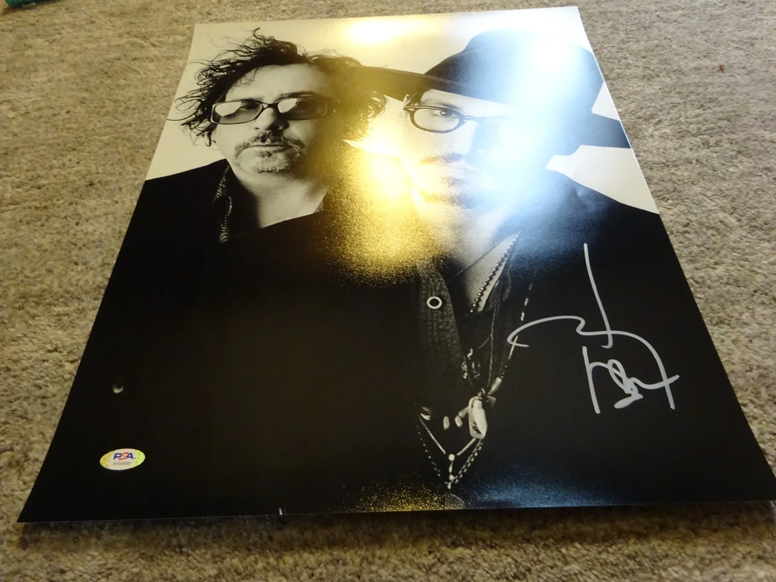 Johnny Depp — Signed Johnny Depp Autographed Photo 16"x20" PSA COA, image 2