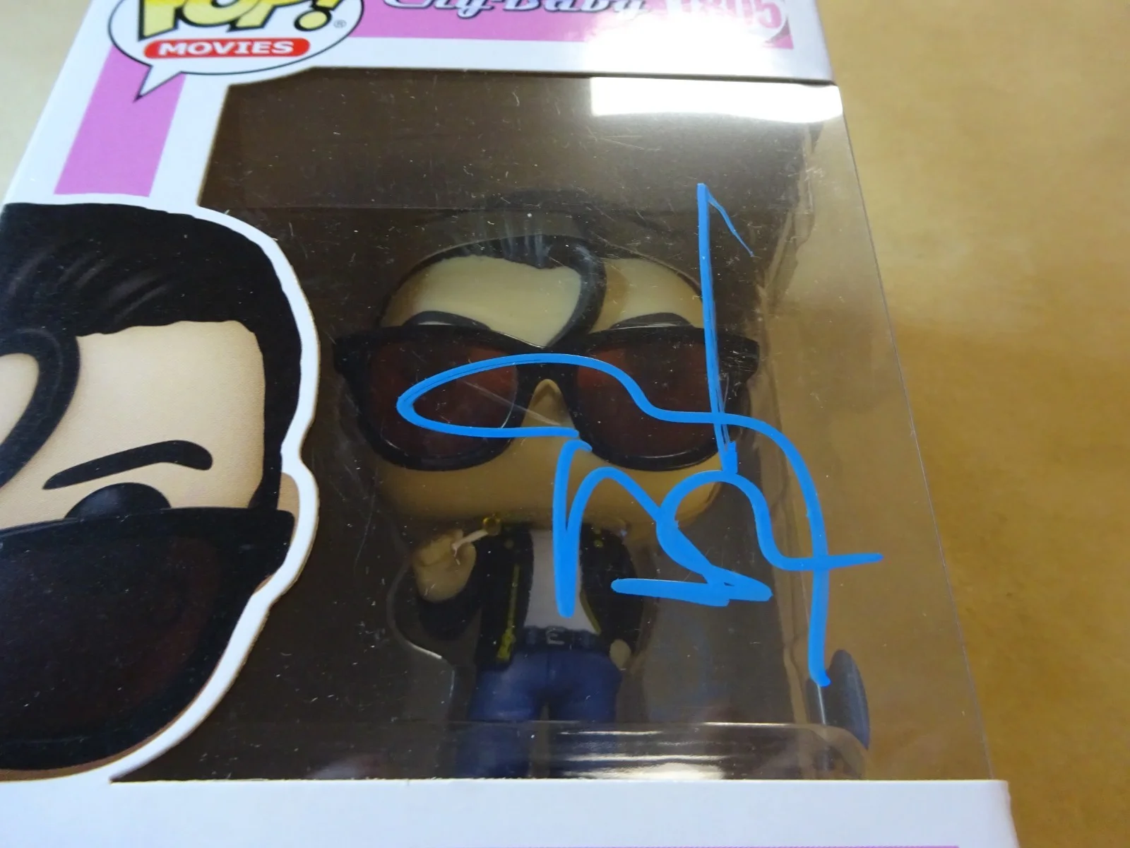Johnny Depp — Signed Johnny Depp Autographed Wade Cry Baby Walker Funko Pop Beckett COA, изображение 4