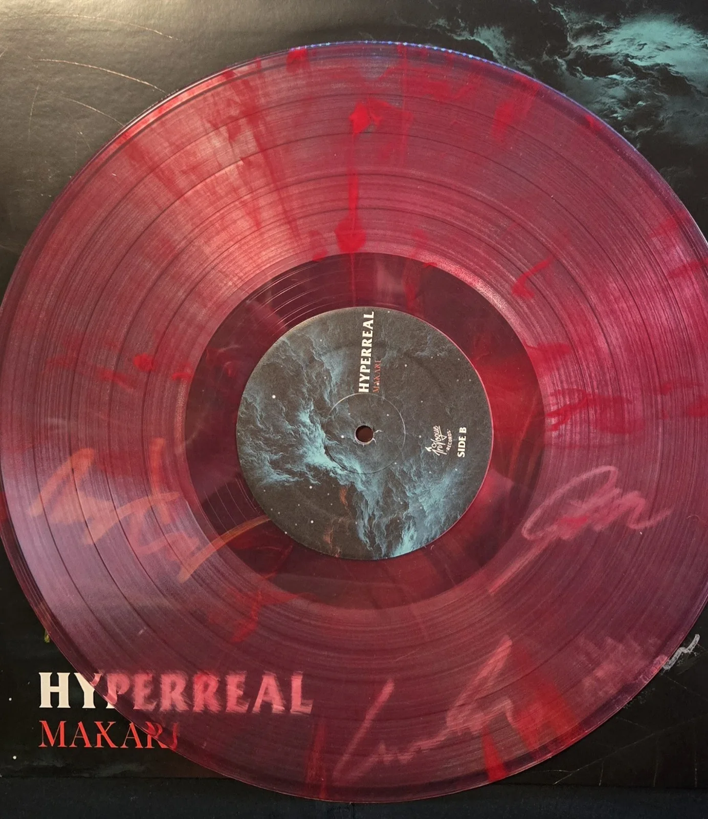 RARE Makari Hyperreal Vinyl Signed Hyperred Variant, image 3