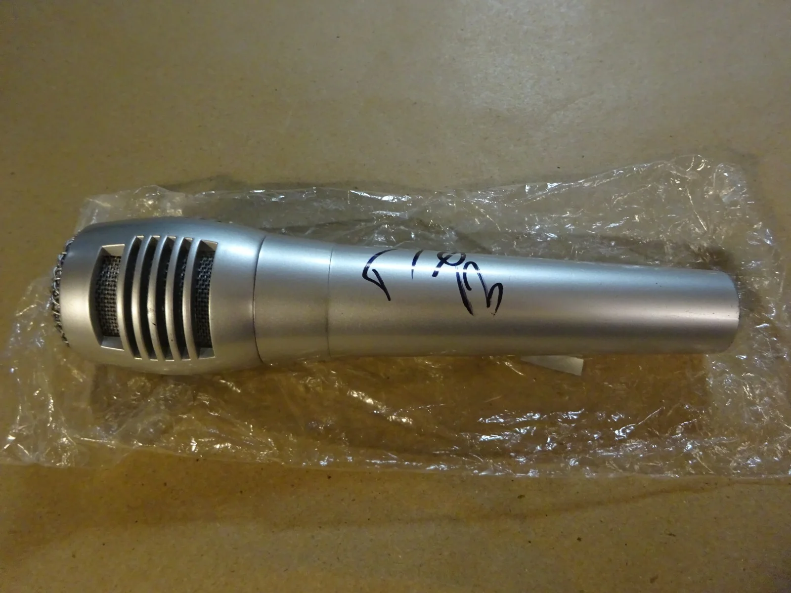 Signed DURAND JONES Autographed Microphone Musical Artist BECKETT BAS COA, image 4