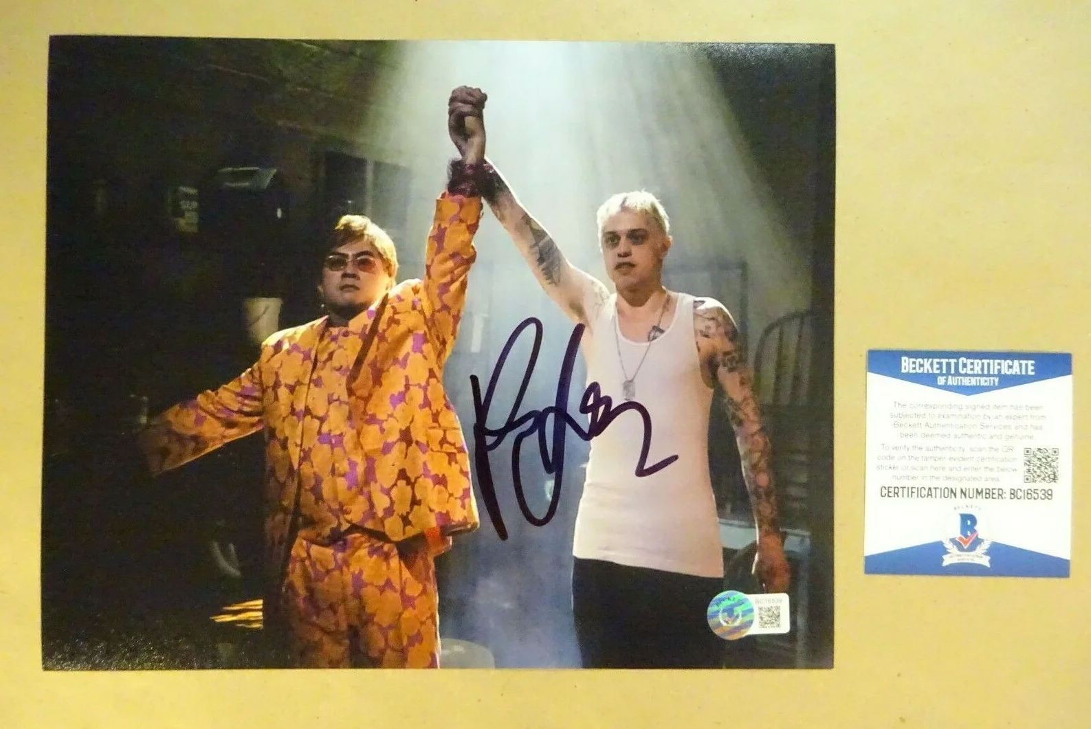 Pete Davidson — Autographed PETE DAVIDSON Signed 8x10 Photo Saturday Night Live BECKETT BAS COA