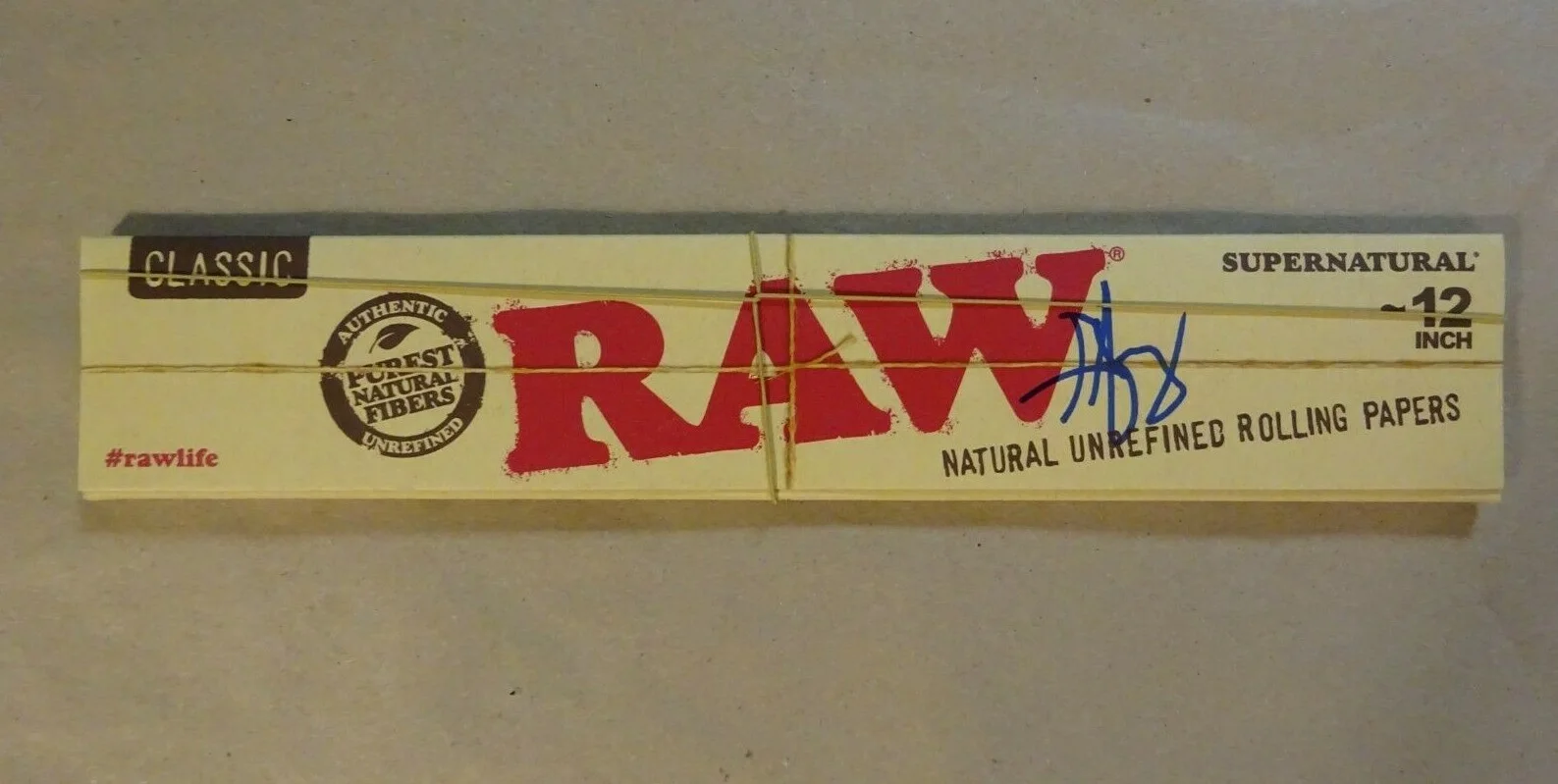 George Jung — Signed GEORGE JUNG Autographed RAW Tobacco Rolling Paper BECKETT BAS COA "Blow", изображение 2