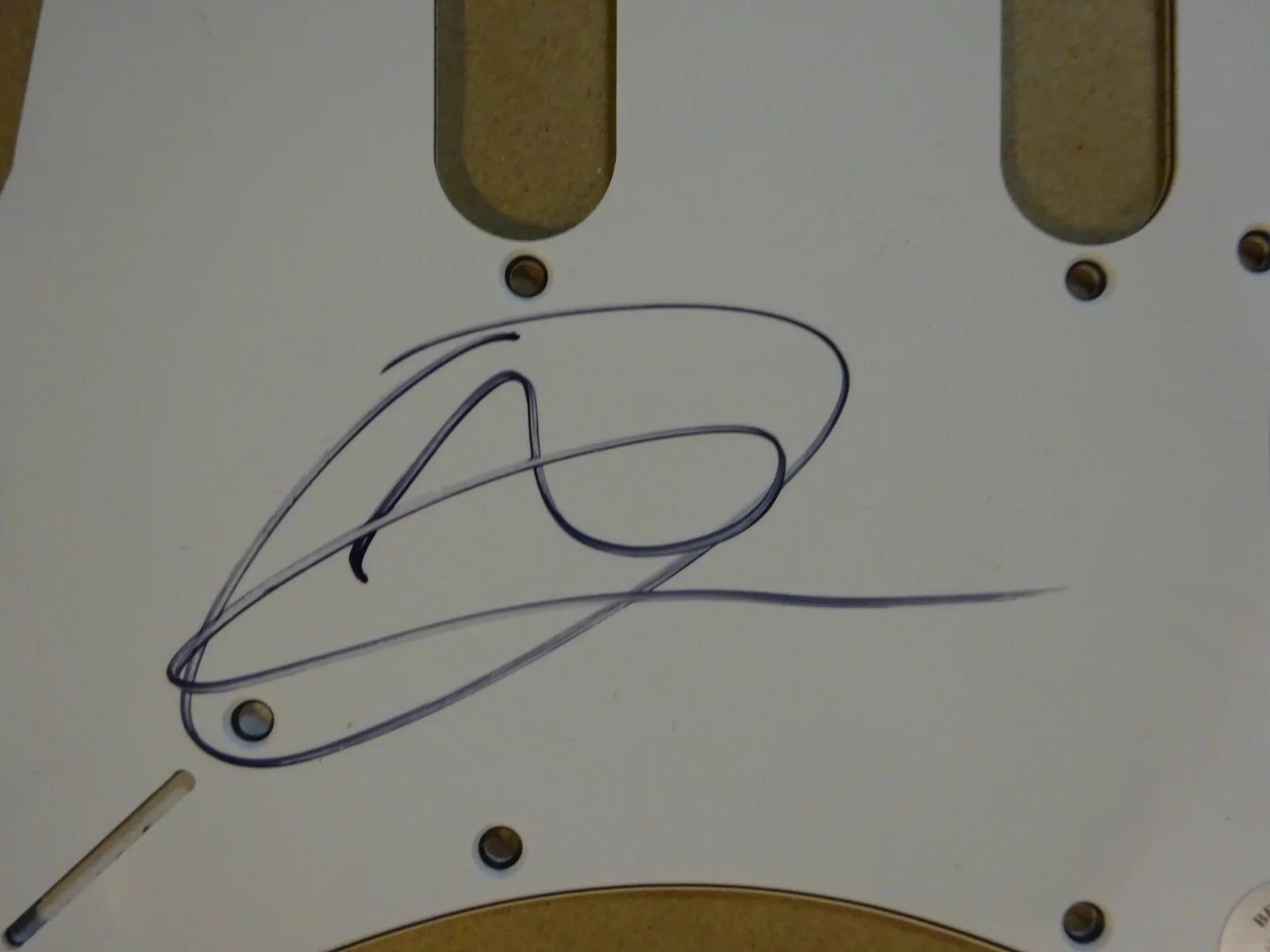 Signed Miley Cyrus Autographed Guitar Pick Guard Beckett BAS COA, image 4