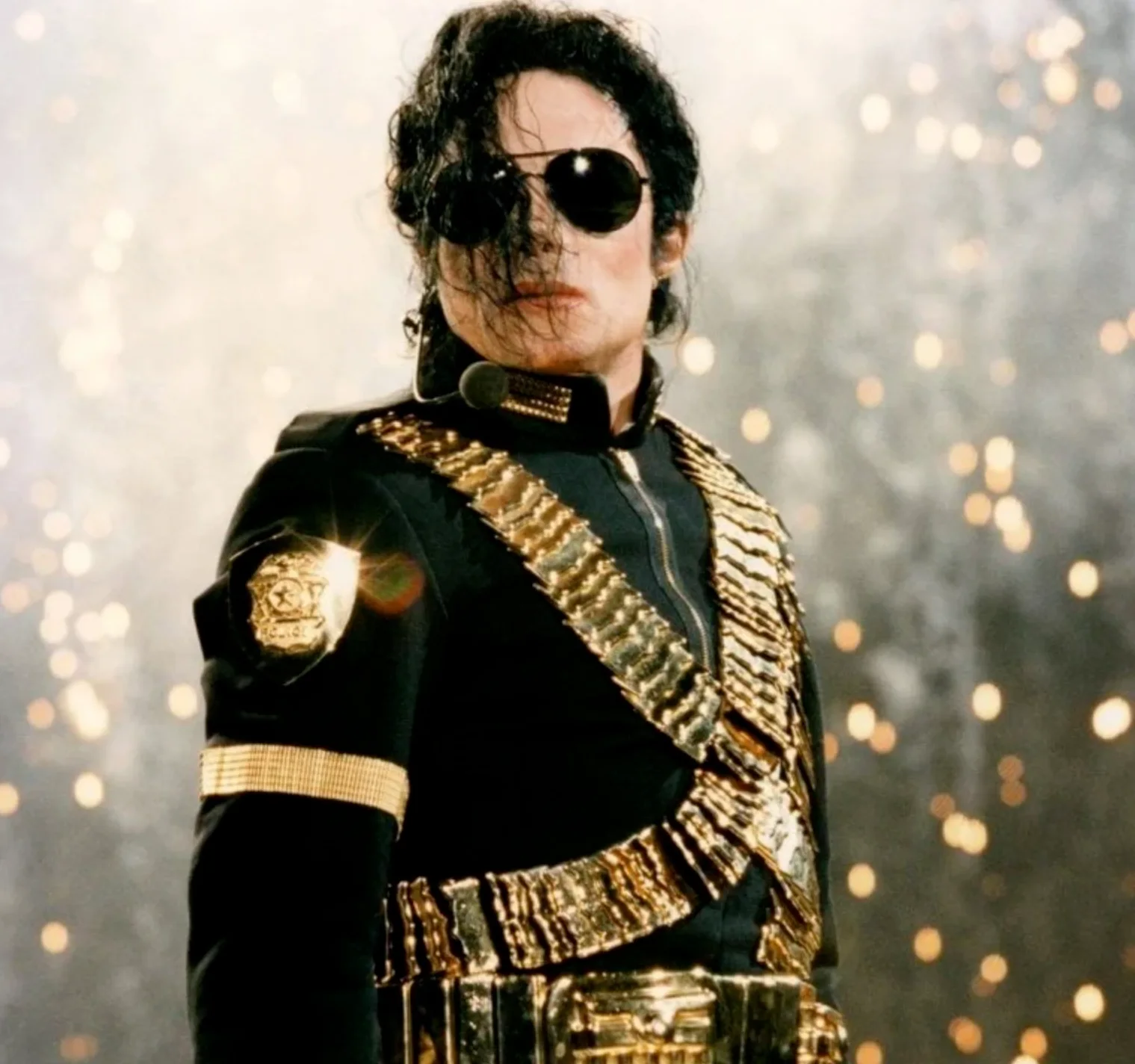 Michael Jackson signed 8x10 photograph with certificate of authenticity, image 2