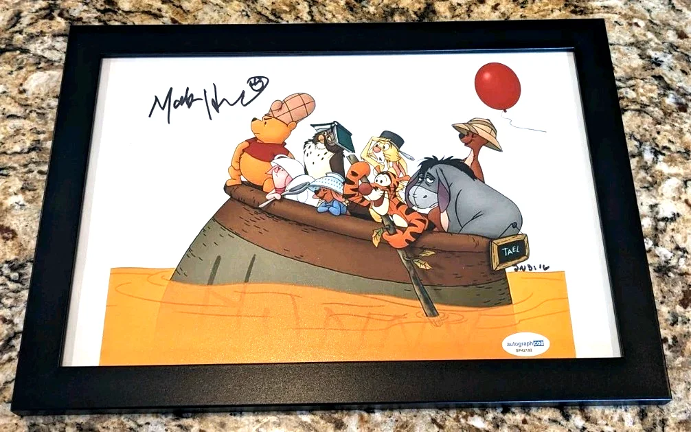 Mark Henn — Mark Henn Disney Winnie The Pooh Autographed Signed 9x13 Framed Photo with COA, изображение 2