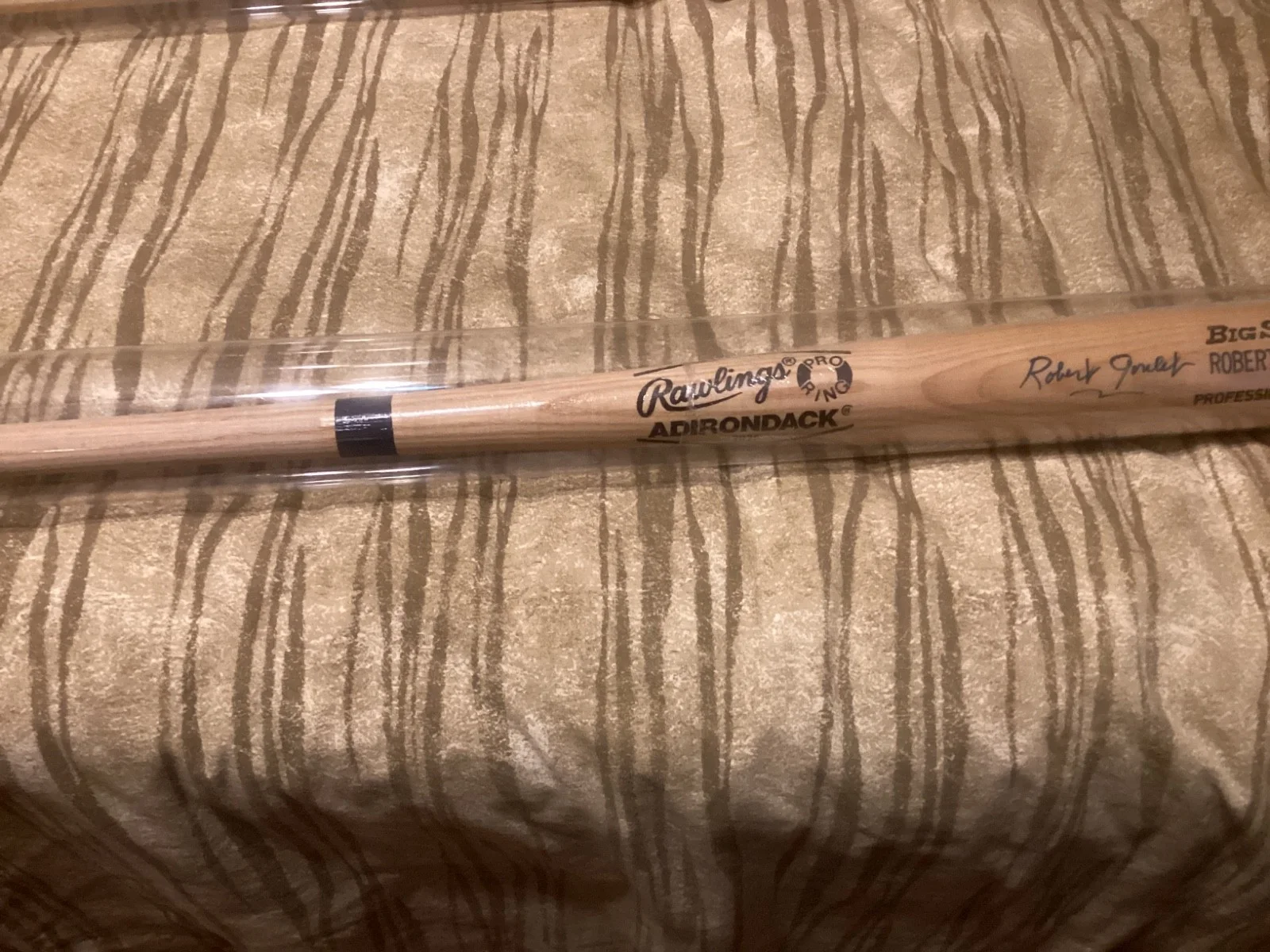 Robert Goulet — Actor - Robert Goulet - Signed Rawlings Big Stick Tan Baseball Bat, image 3