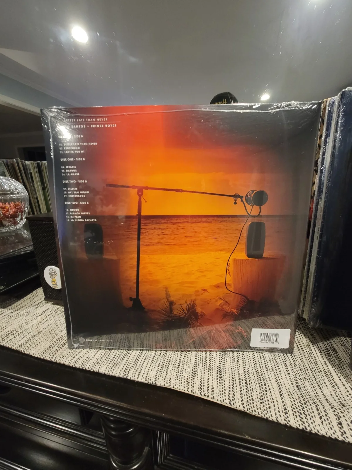 Romeo Santos and Prince Royce Signed Insert Vinyl BETTER LATE THAN NEVER LP 12", изображение 2