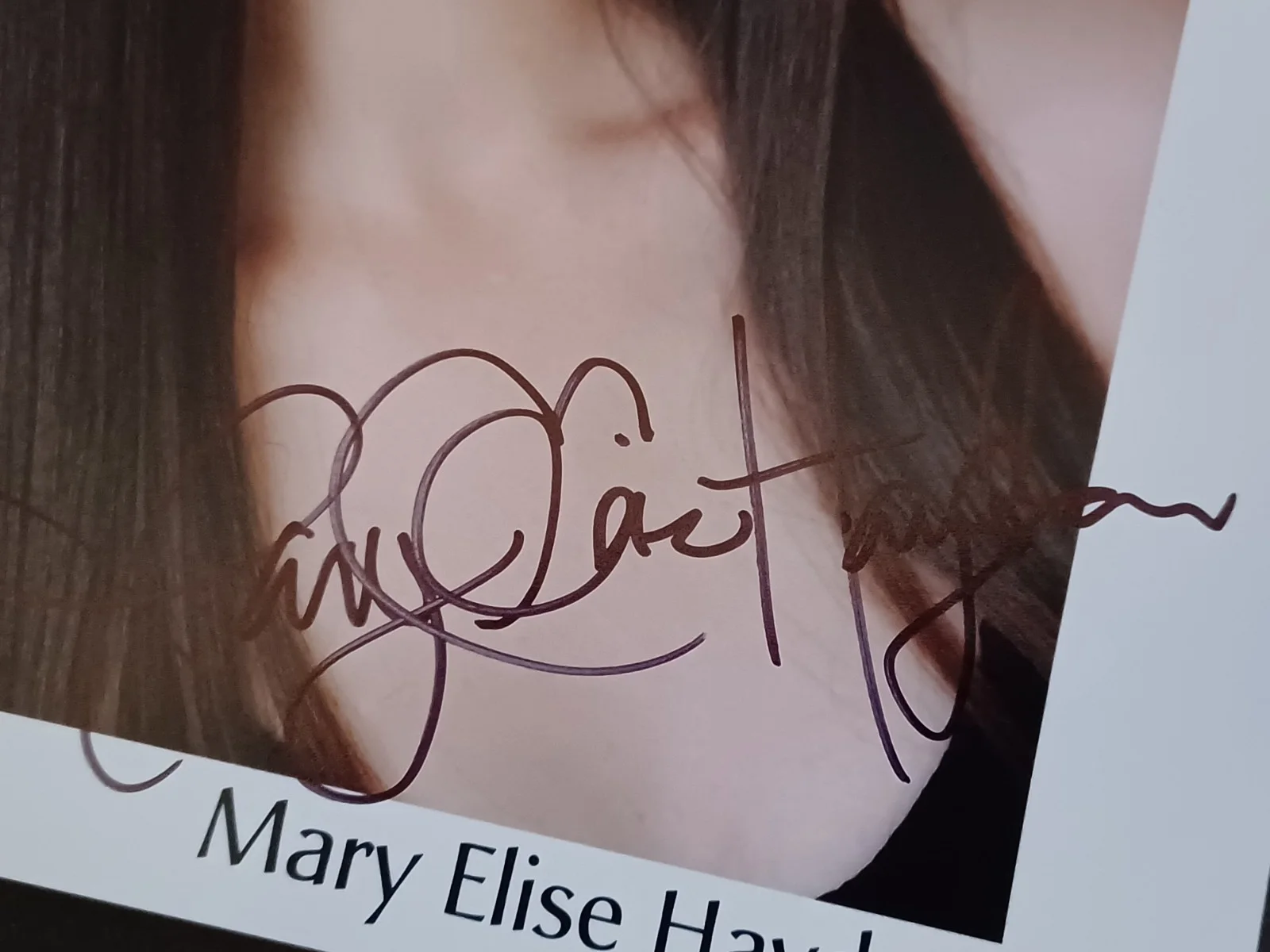 Mary Elise Hayden Signed 8x10 Photo - Ravenswood, Longmire, Entourage, изображение 2