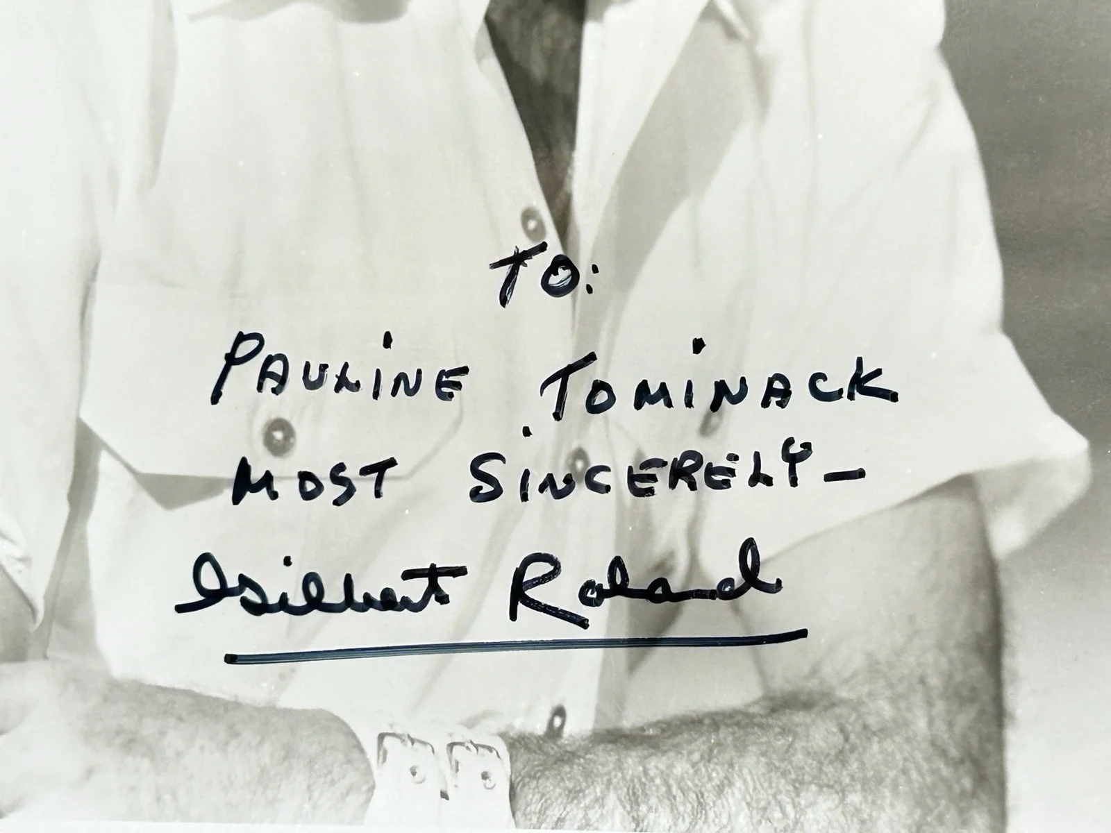 Gilbert Roland — Actor Gilbert Roland JSA COA Original Signed 8x10 Photo Authenticated Autograph, image 3