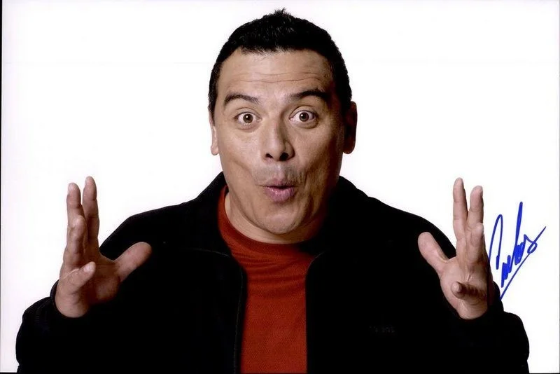 Carlos Mencia — Carlos Mencia authentic signed celebrity 10x15 photo W/Cert Autographed Y4