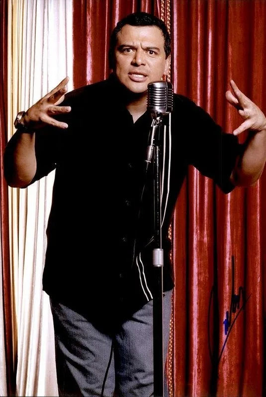 Carlos Mencia — Carlos Mencia authentic signed celebrity 10x15 photo W/Cert Autographed Y21