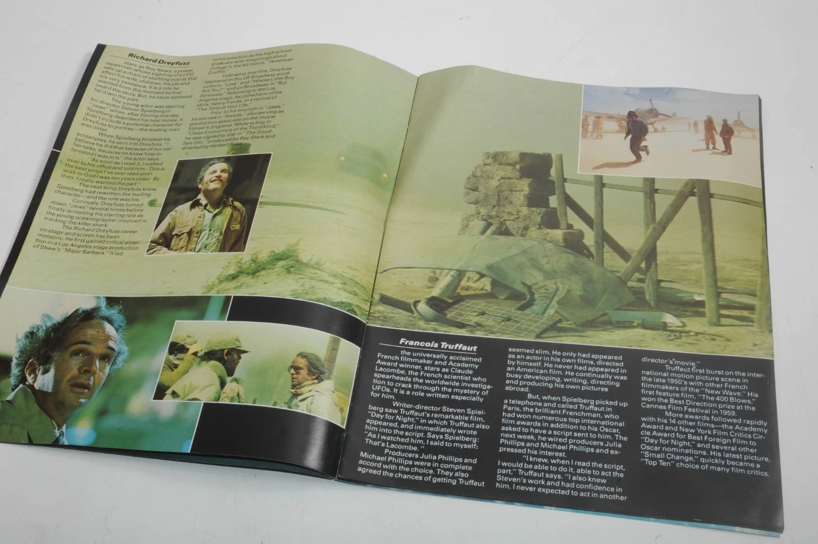 Close Encounter Souvenir Movie Programme 1977 (W), image 2