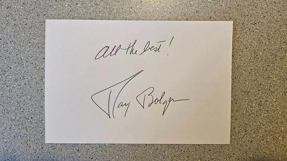 RAY BOLGER — RAY BOLGER SIGNED 4x6 INDEX CARD AUTOGRAPH - WIZARD OF OZ / SCARECROW