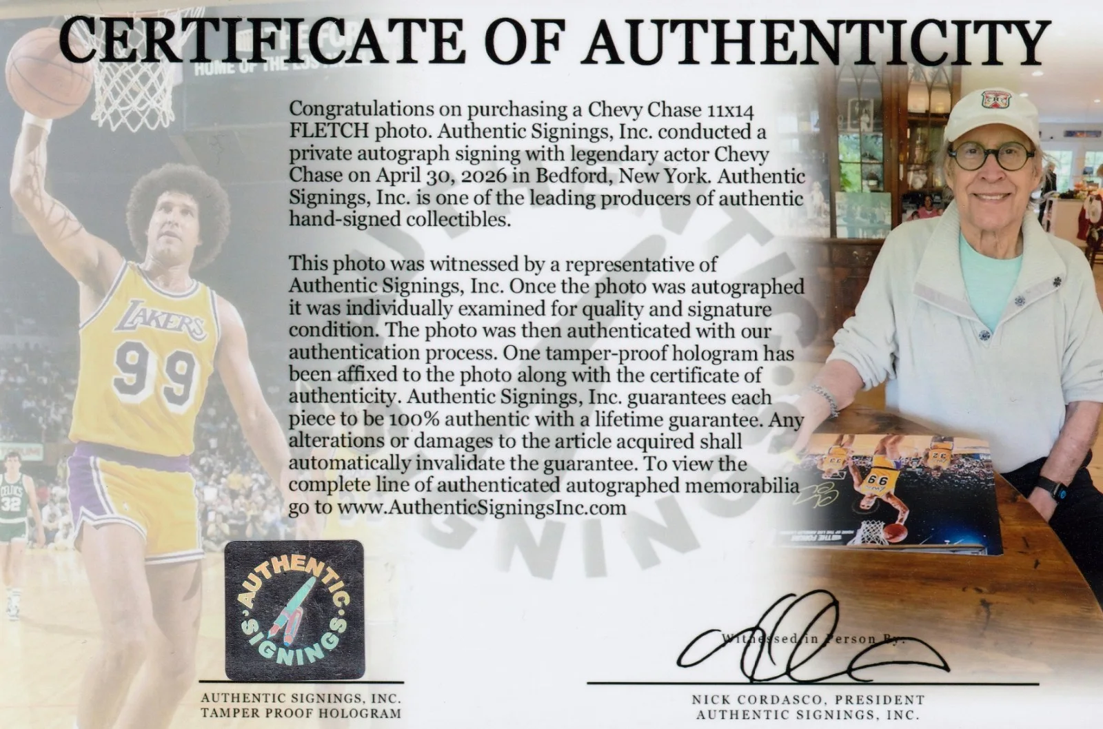 Chevy Chase — Chevy Chase Autographed Fletch Lakers 11x14 Photo w/ Magic & Bird ASI Proof, изображение 2