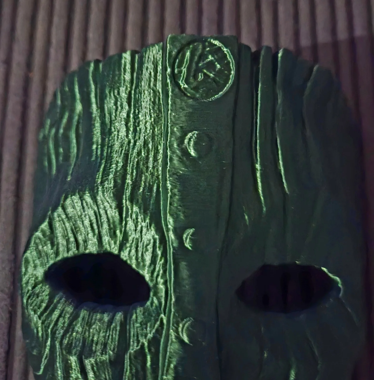 Loki's Mask 3D Printed Movie Prop Replica, image 2